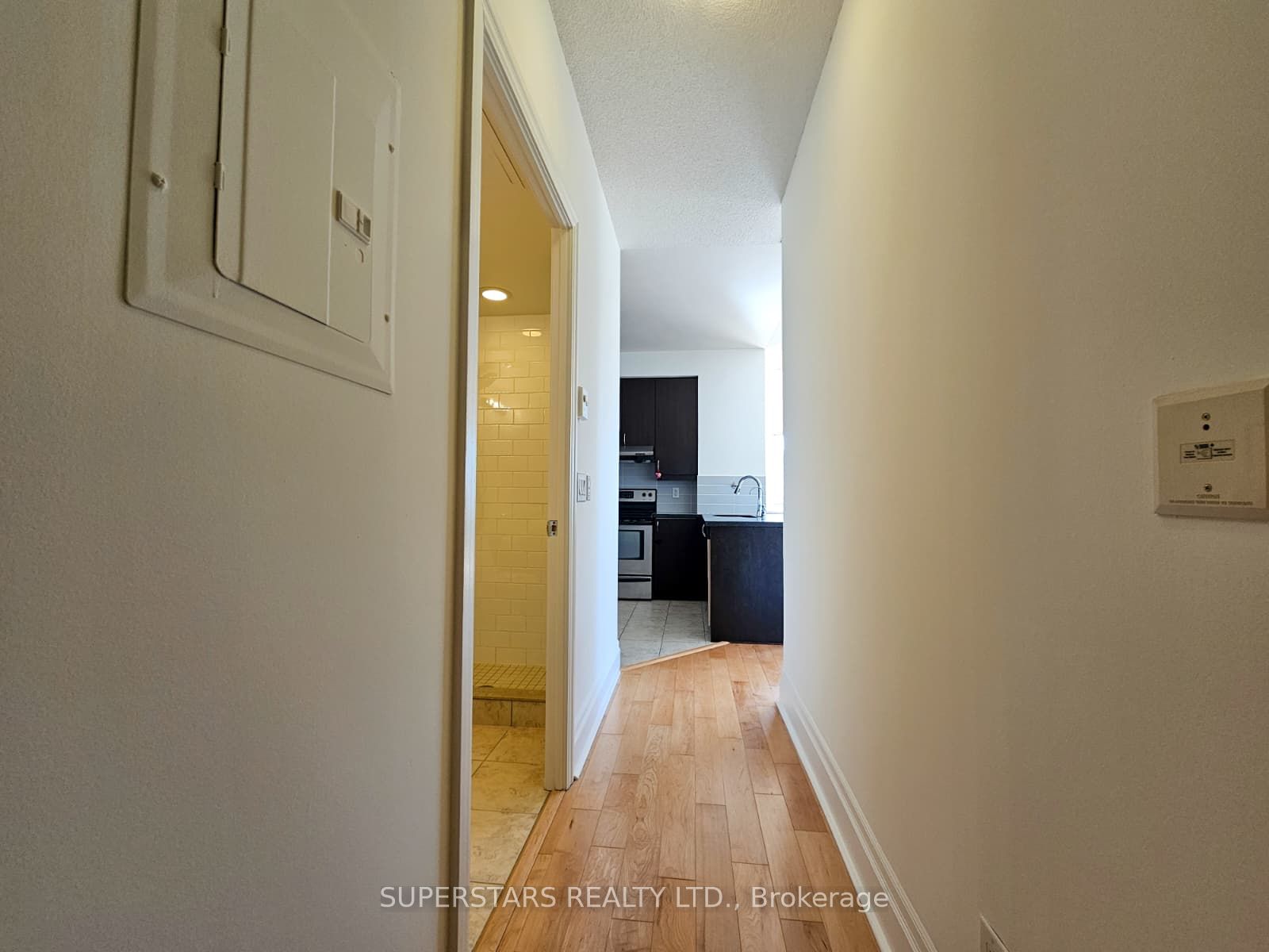 1 Upper Duke Crescent 509 Property Photo 13