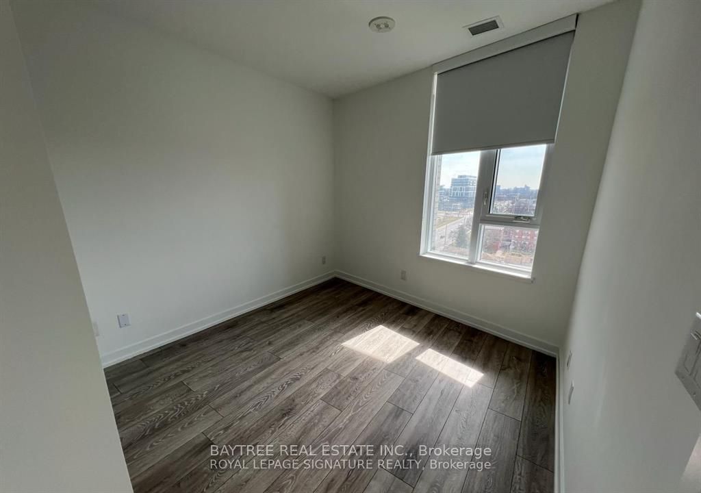 95 Oneida Crescent 603 Property Photo 4
