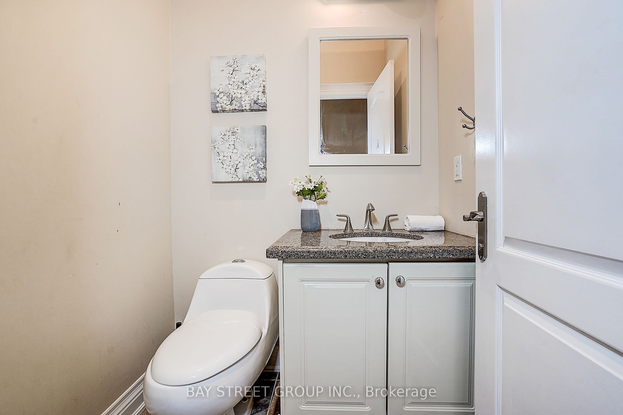 103 Lake Avenue Property Photo 14