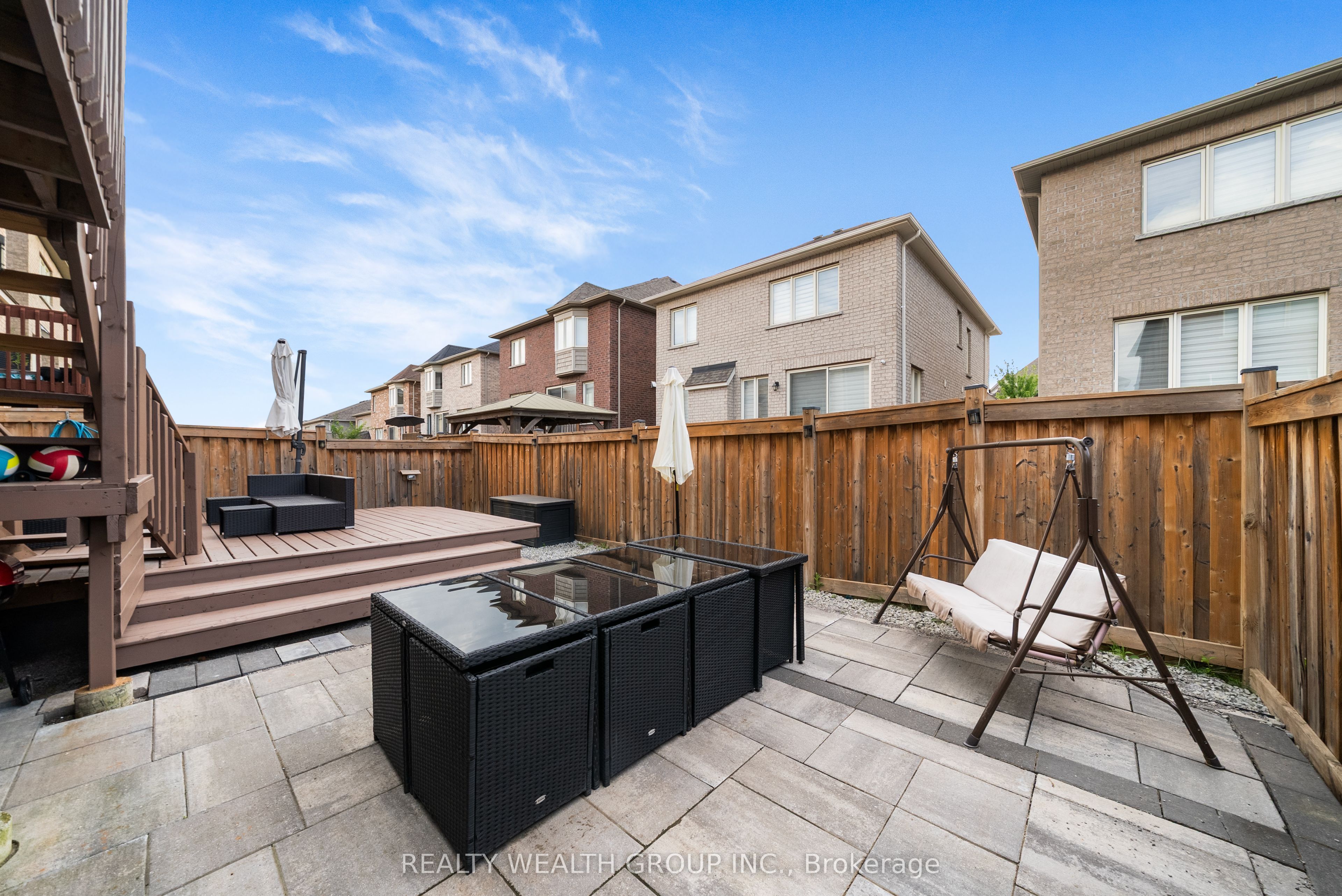 42 Mondial Crescent Property Photo 39