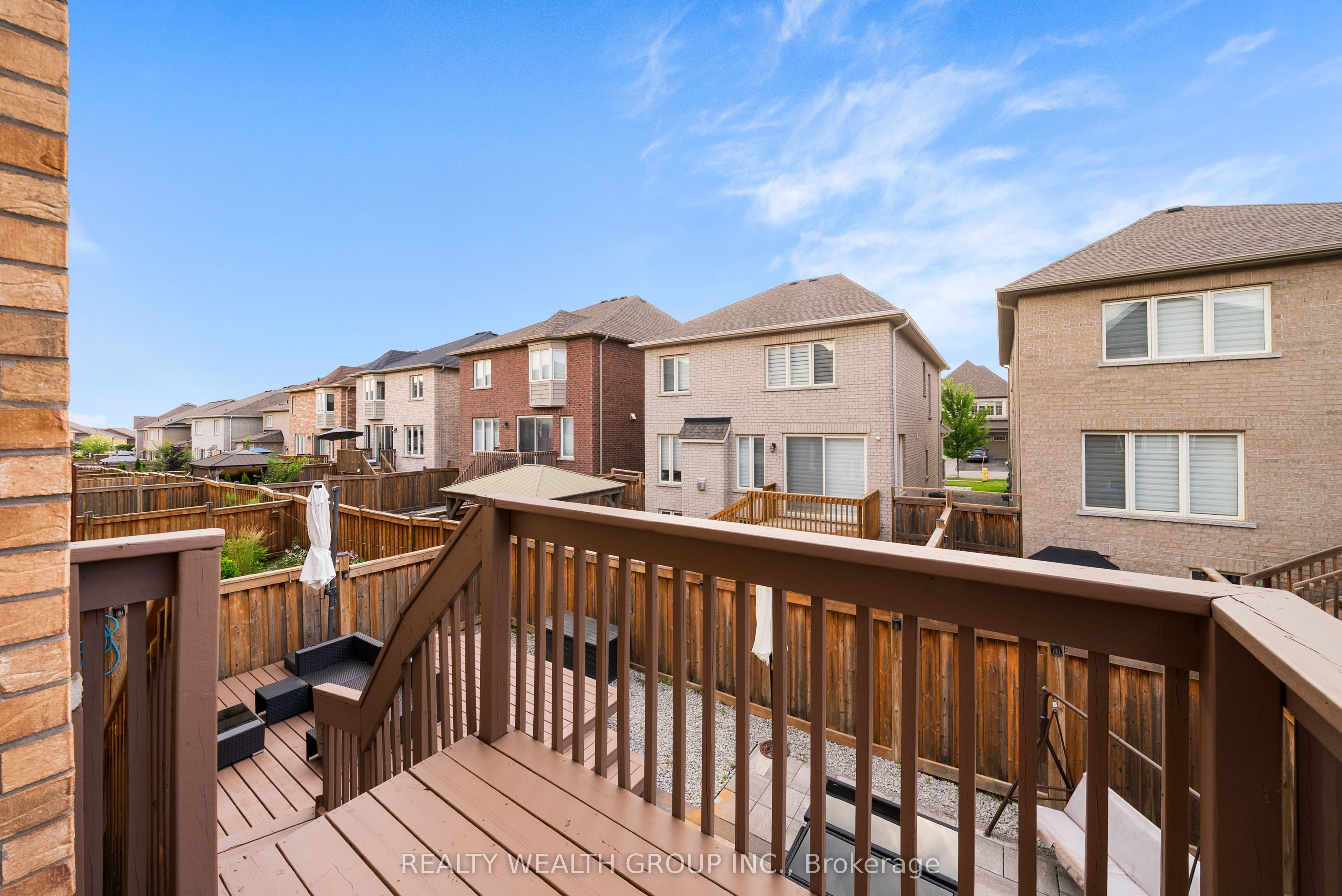 42 Mondial Crescent Property Photo 42