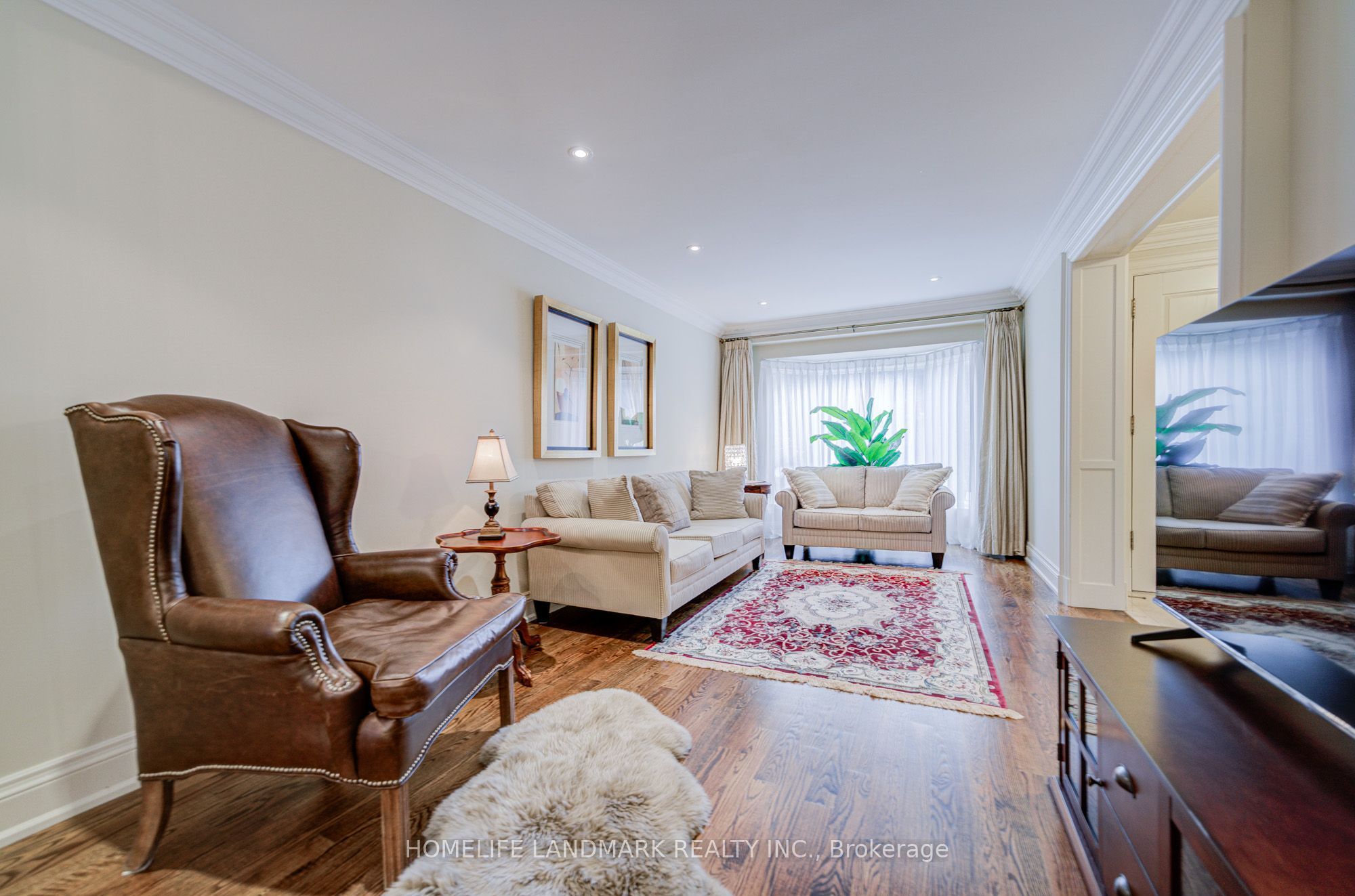 37 Maimonides Court Property Photo 8