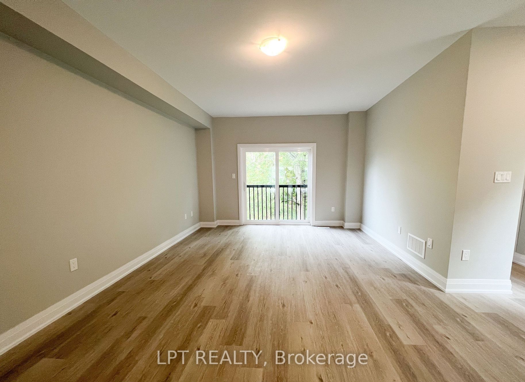 1482 Purchase Pl Place Property Photo 6
