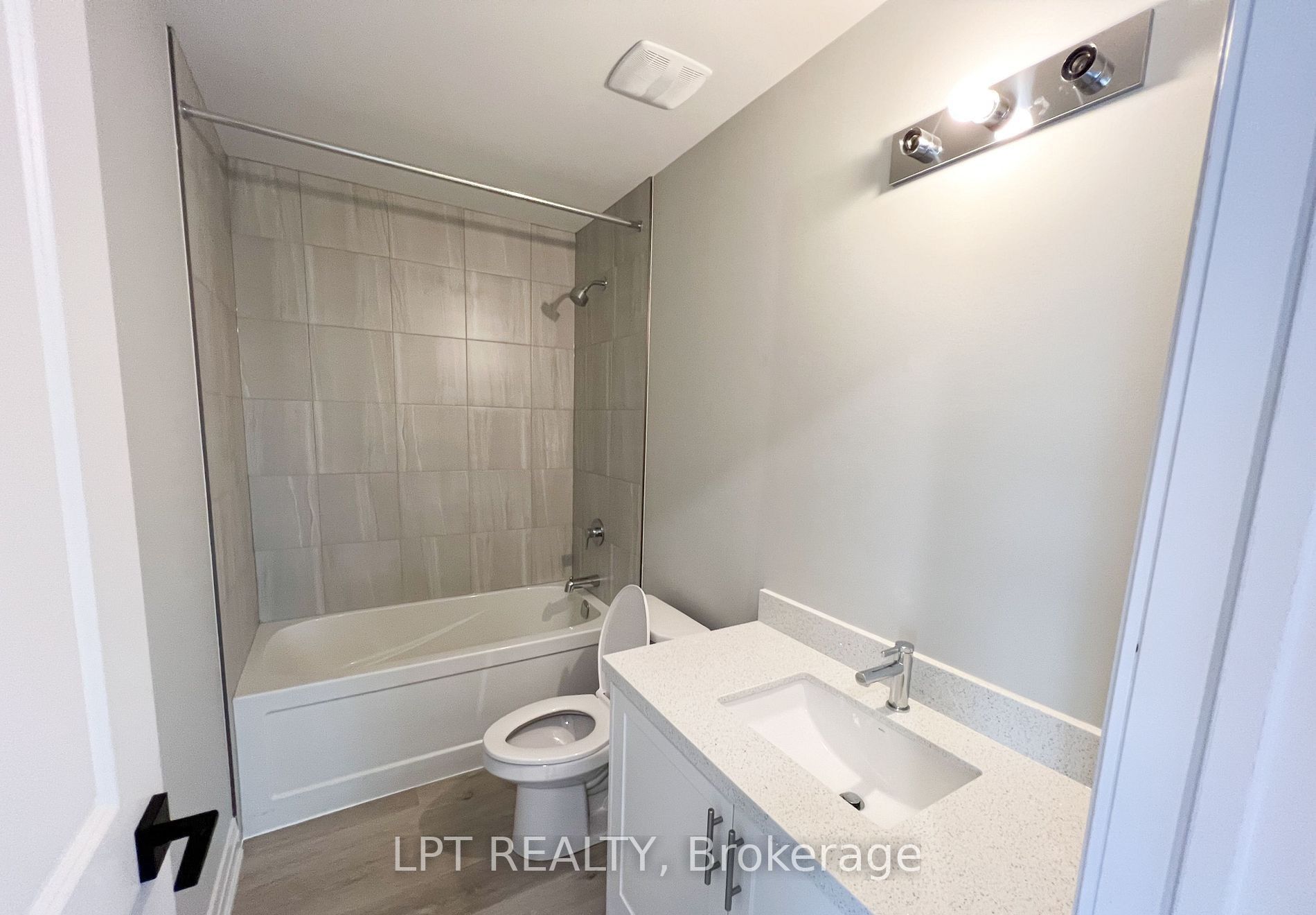 1482 Purchase Pl Place Property Photo 11