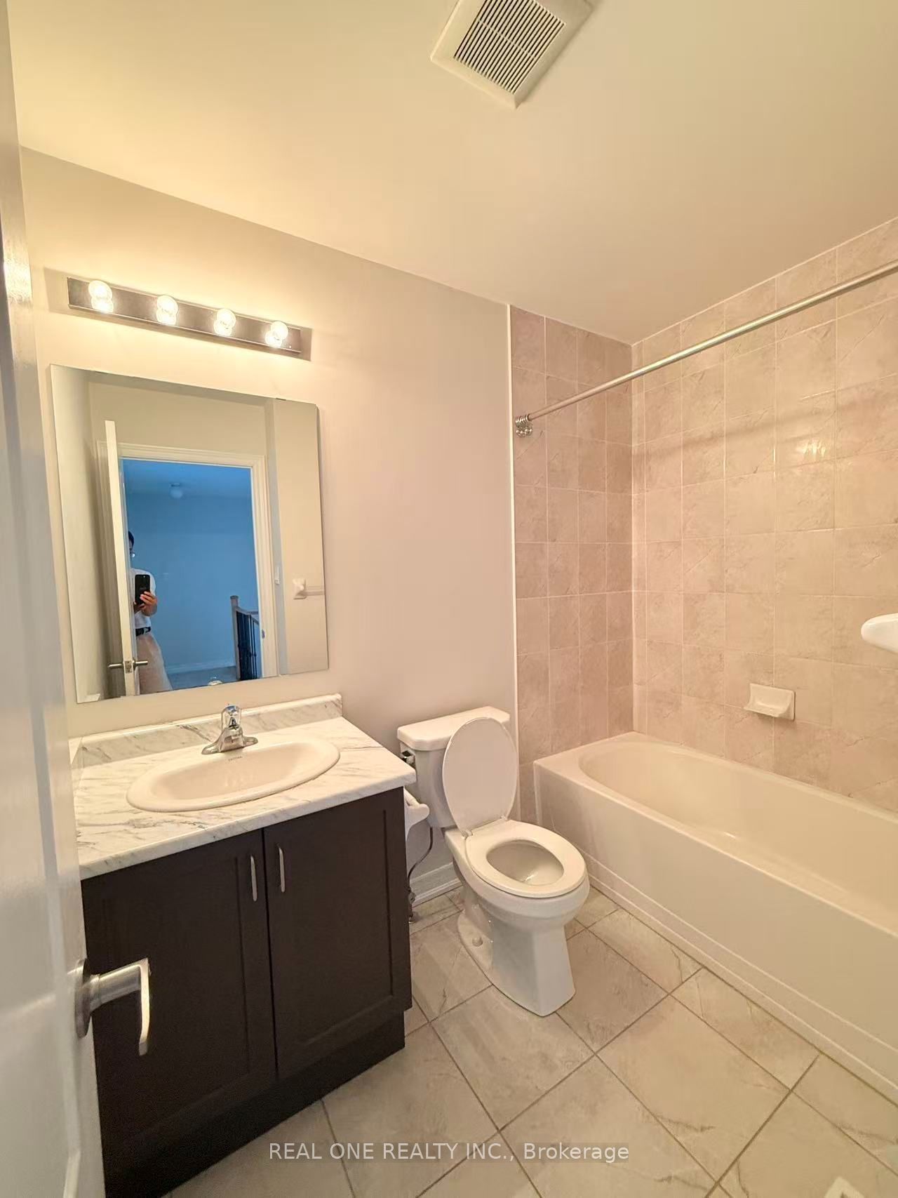 115 Beechborough Crescent Property Photo 12