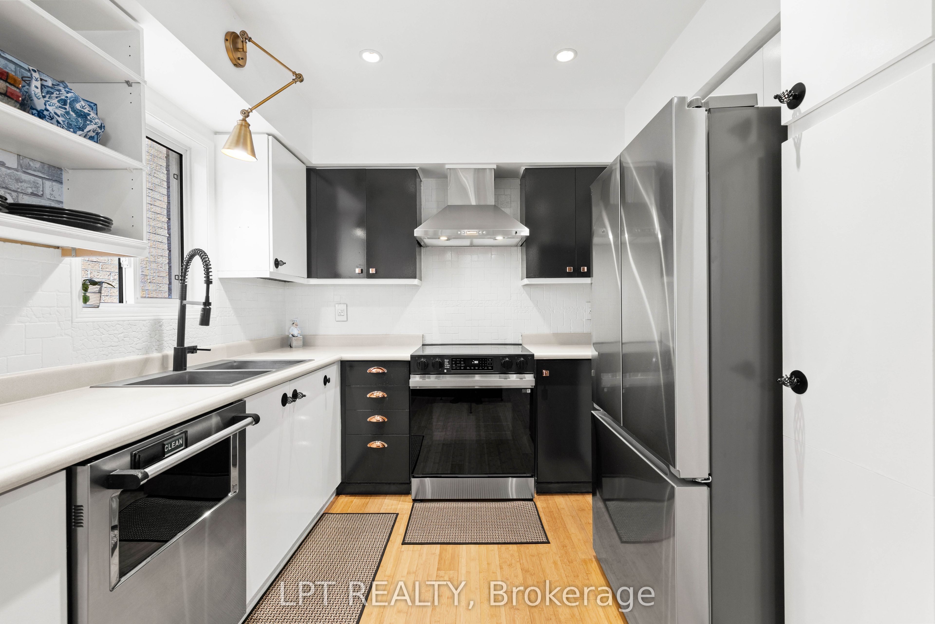416 Flanagan Court Property Photo 19