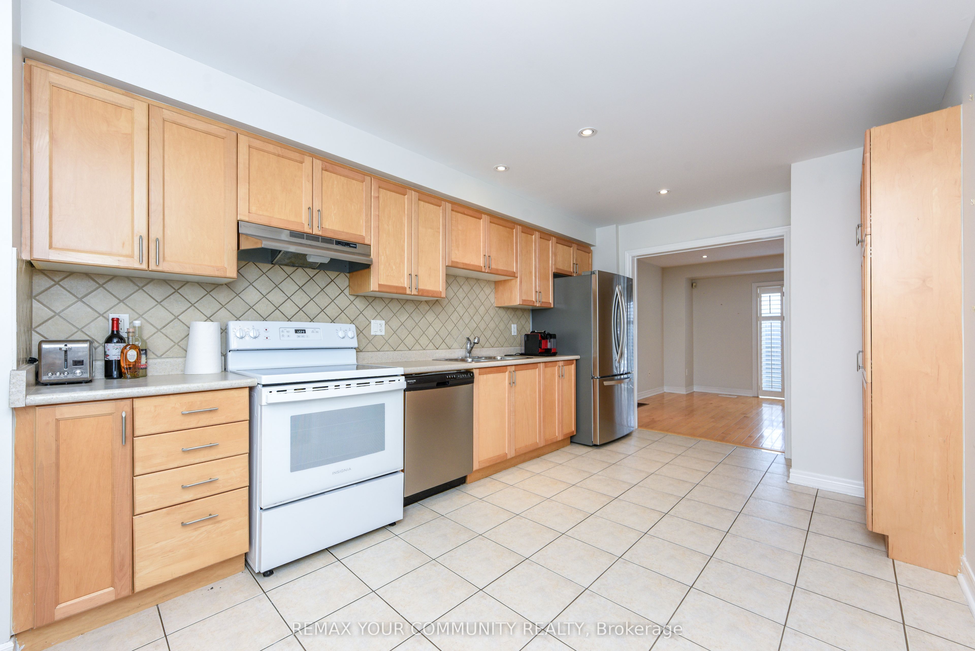 20 Wallace Street 6 Property Photo 7