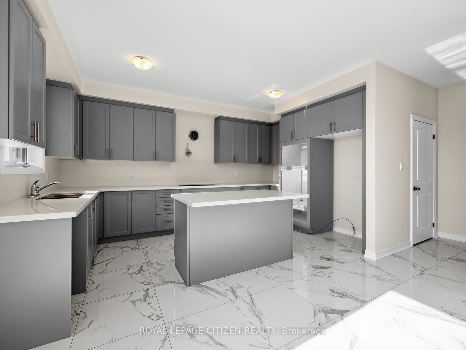 2 Lawrence D. Pridham Avenue Property Photo 13
