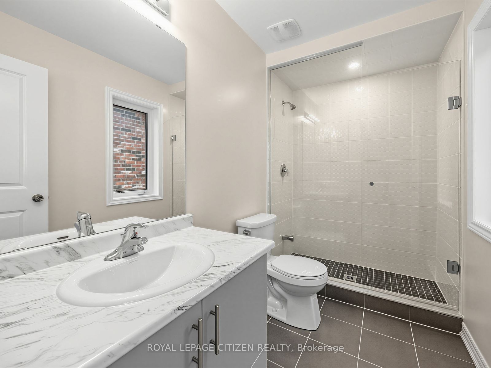 2 Lawrence D. Pridham Avenue Property Photo 25
