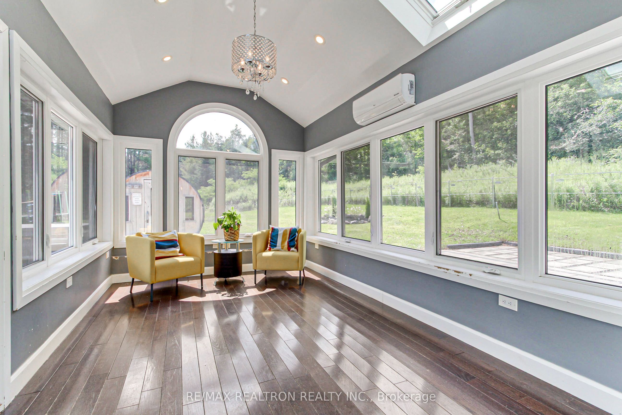 3433 Mount Albert Road Property Photo 18