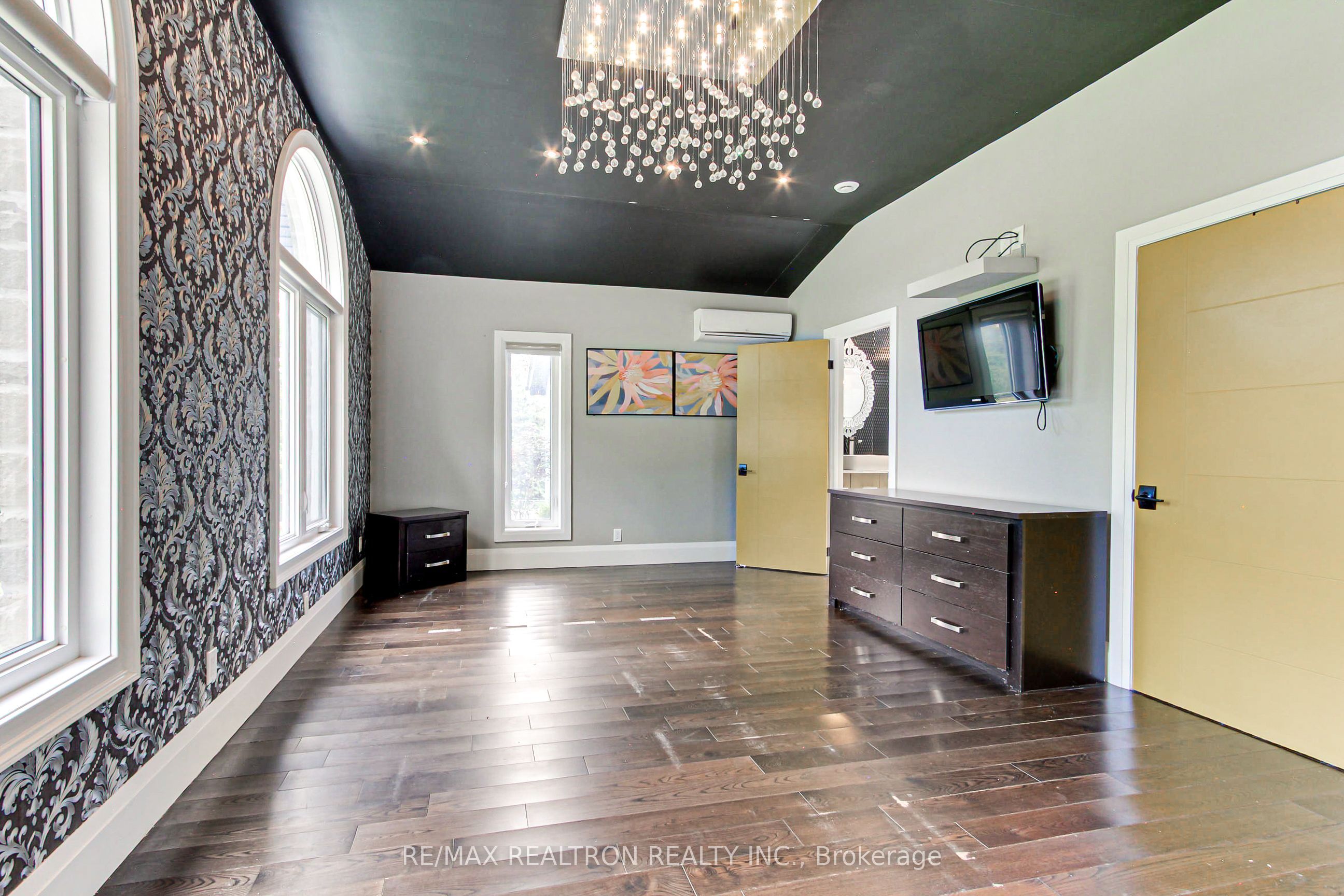 3433 Mount Albert Road Property Photo 21