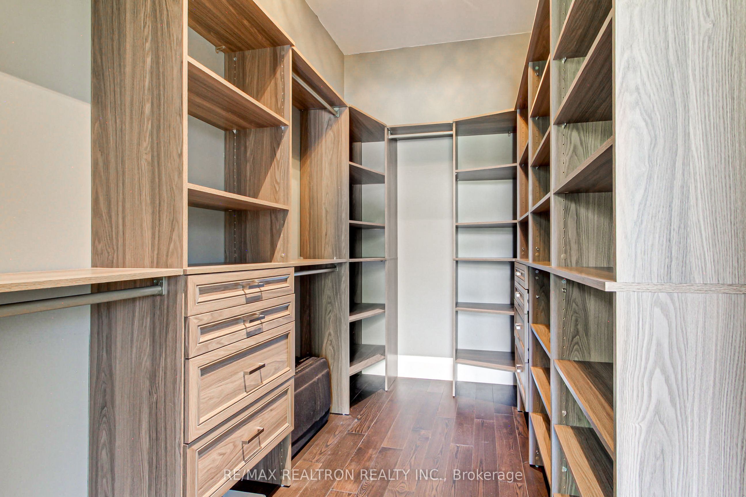 3433 Mount Albert Road Property Photo 22