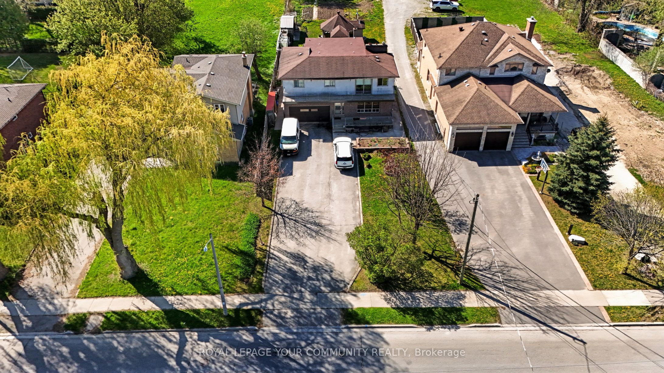 197 Douglas Road Property Photo 3
