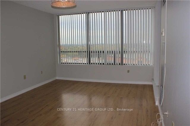 7460 Bathurst Street 1003 Property Photo 5