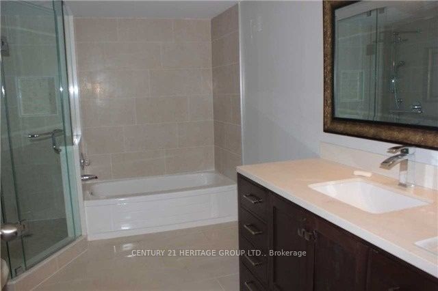 7460 Bathurst Street 1003 Property Photo 7