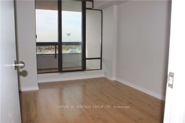 7460 Bathurst Street 1003 Property Photo 8