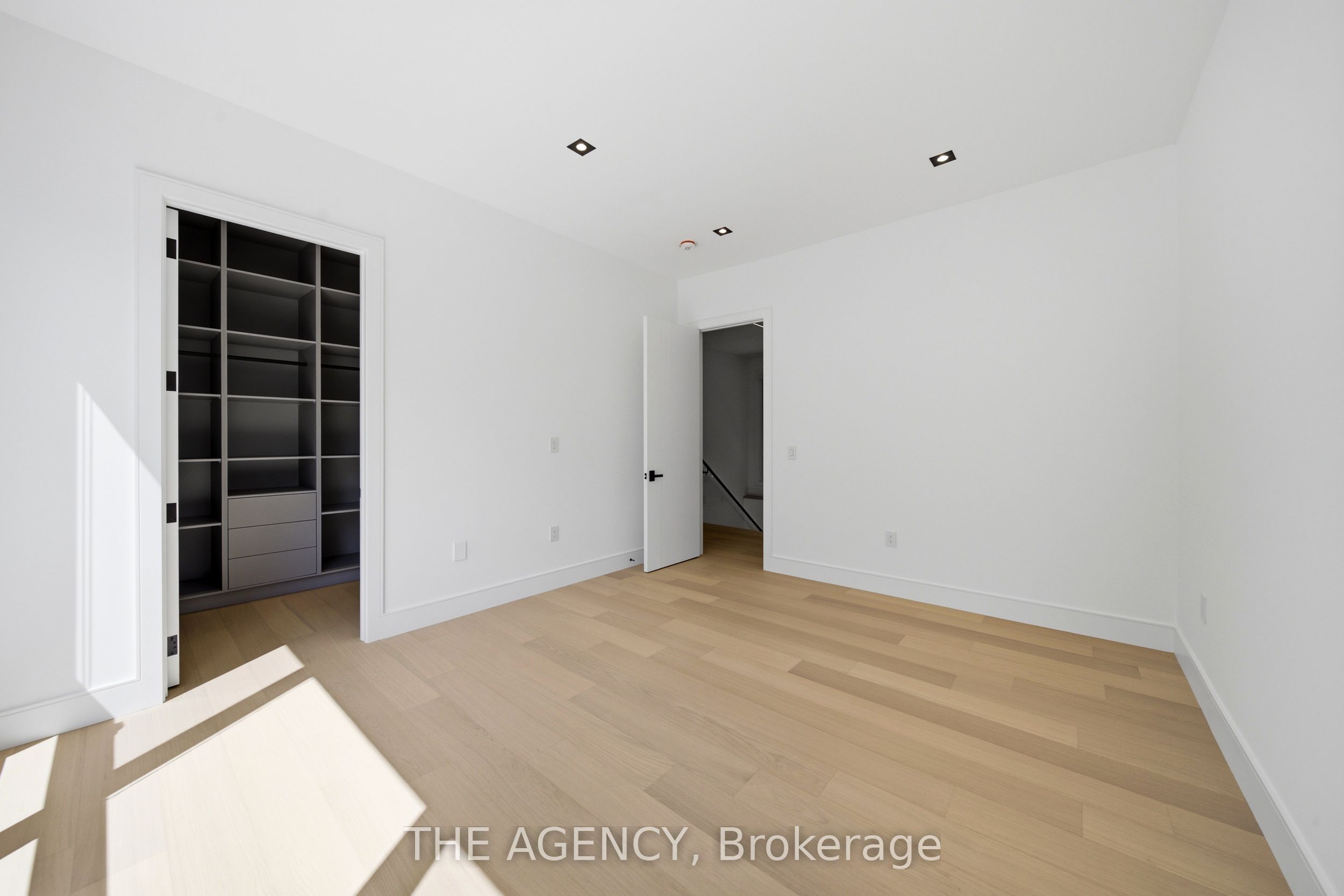 193 Beechwood Crescent Property Photo 24