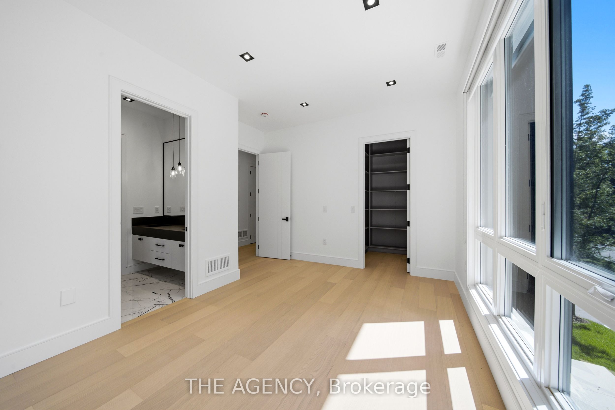 193 Beechwood Crescent Property Photo 26