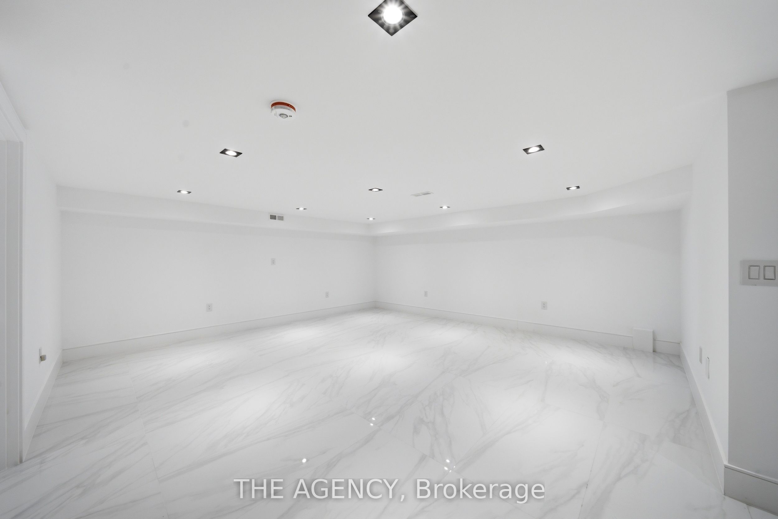 193 Beechwood Crescent Property Photo 33