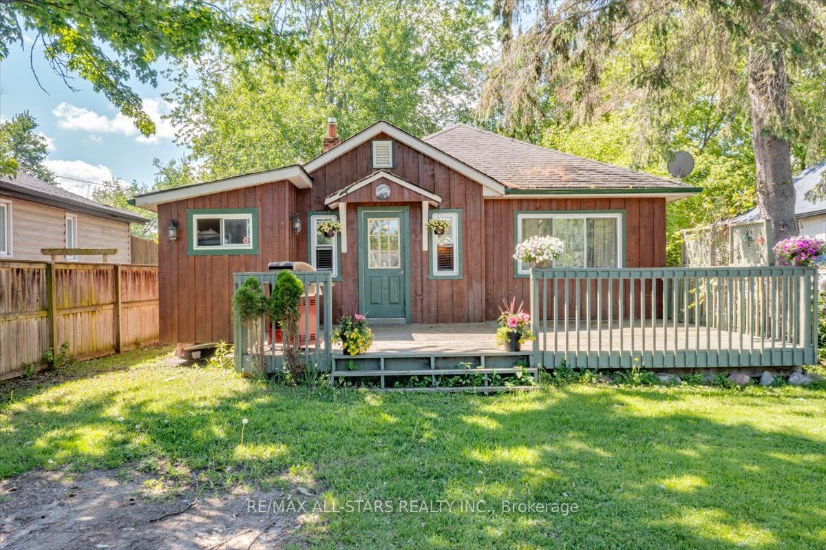 1061 2nd Line Property Photo 6