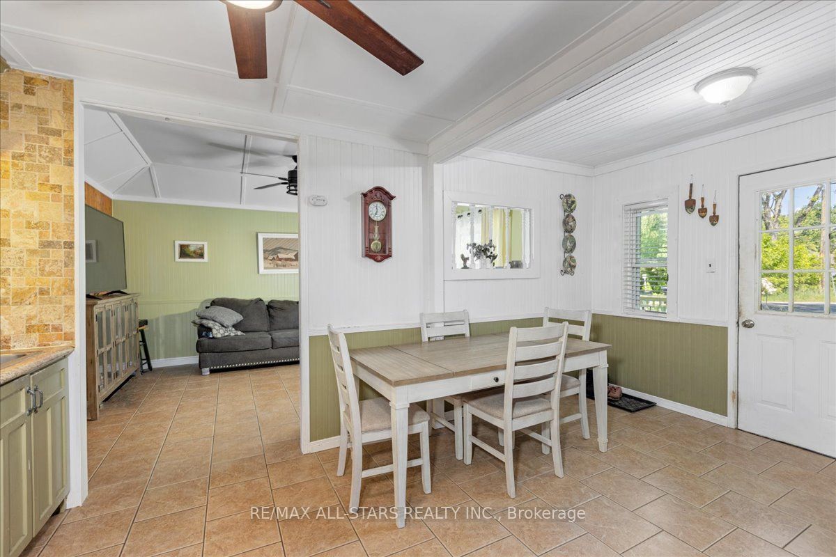 1061 2nd Line Property Photo 10