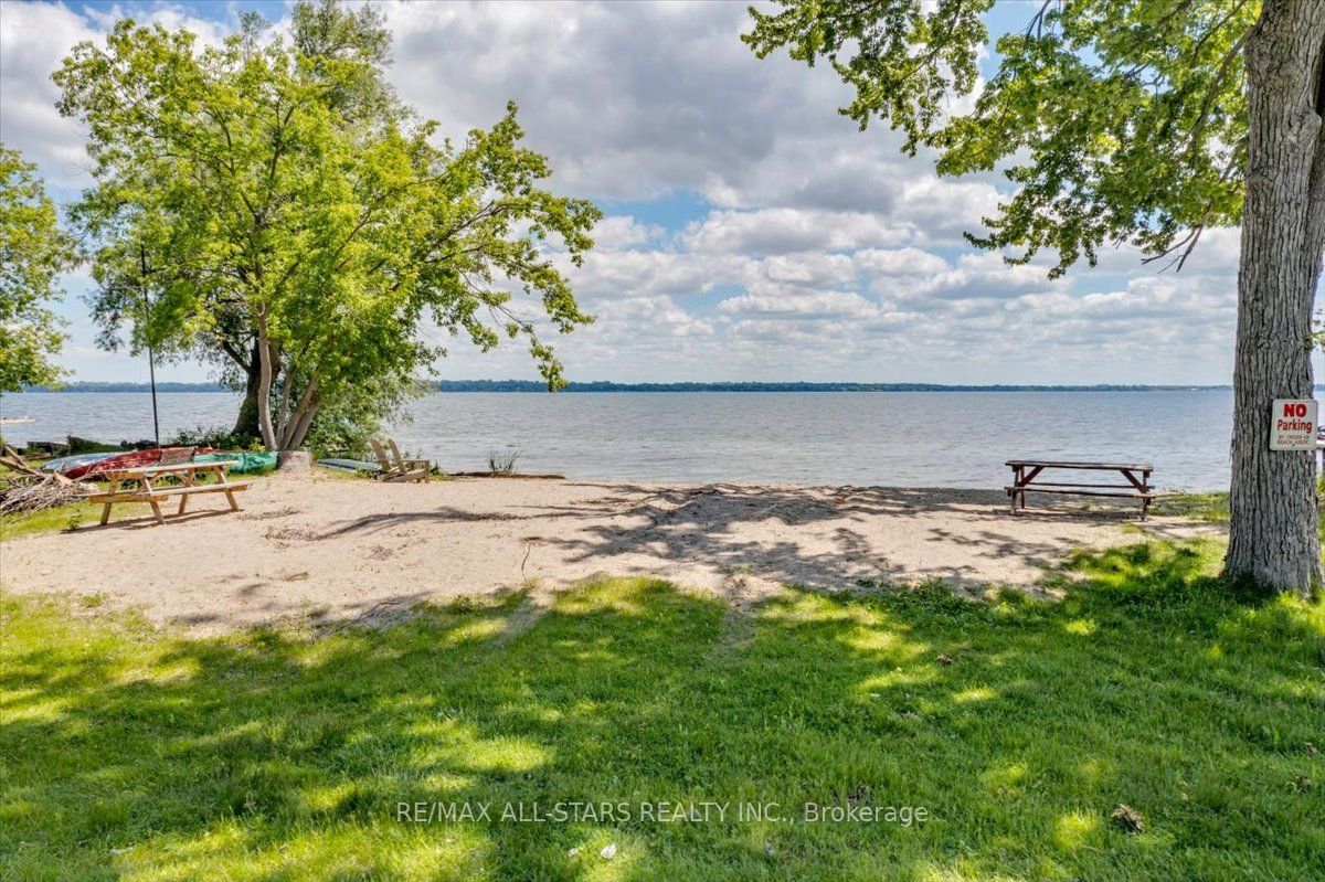 1061 2nd Line Property Photo 26