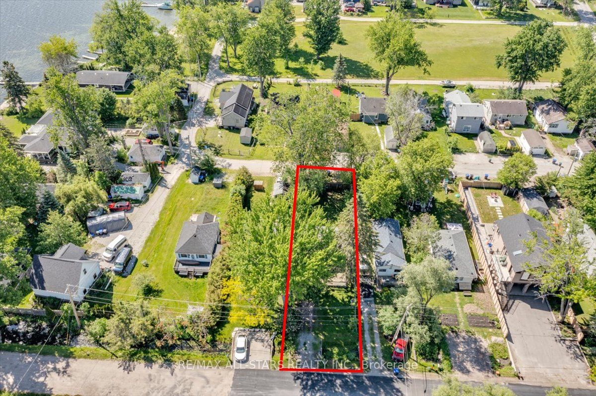 1061 2nd Line Property Photo 39
