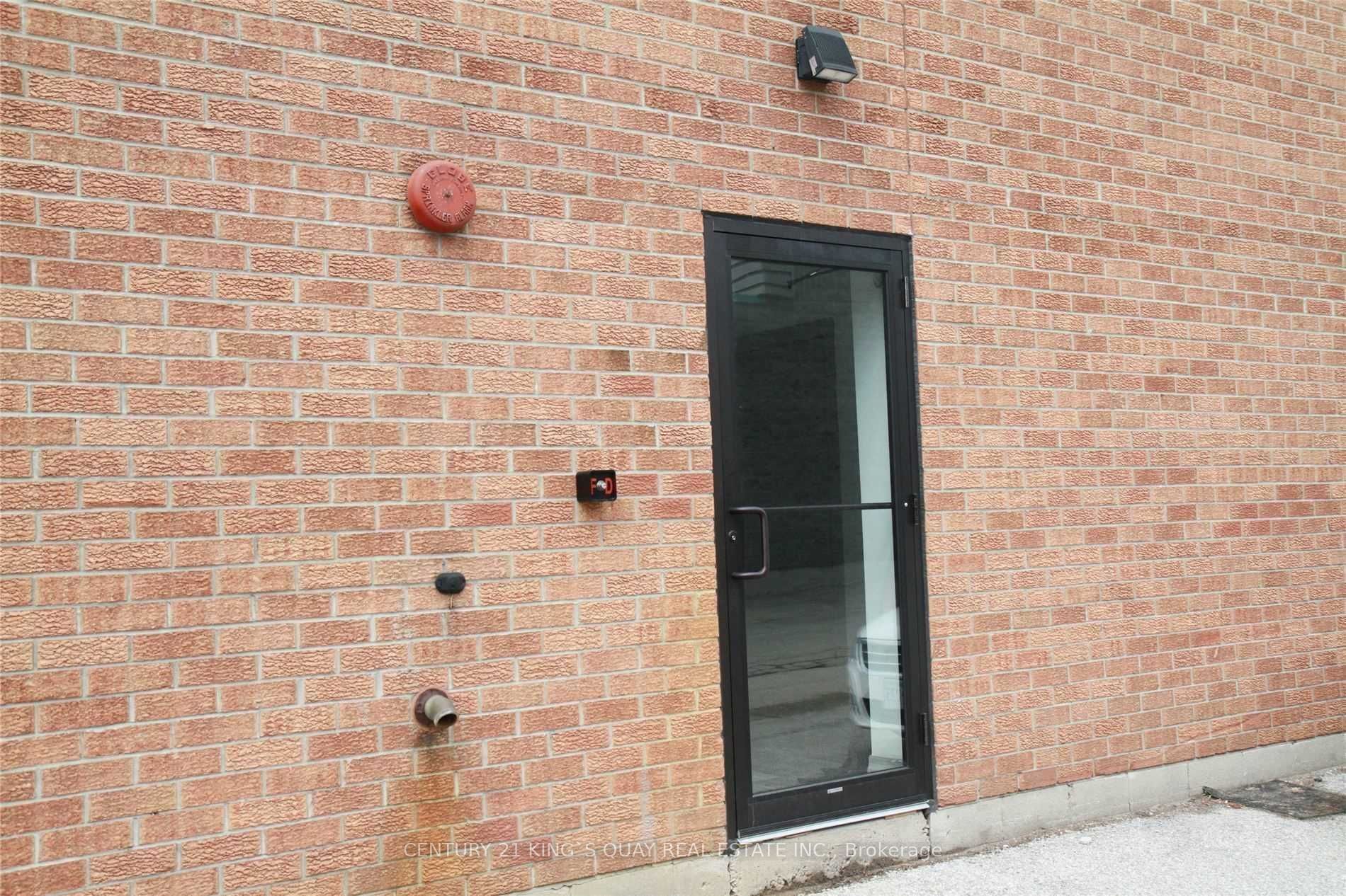 70 Shields Court B Property Photo 2