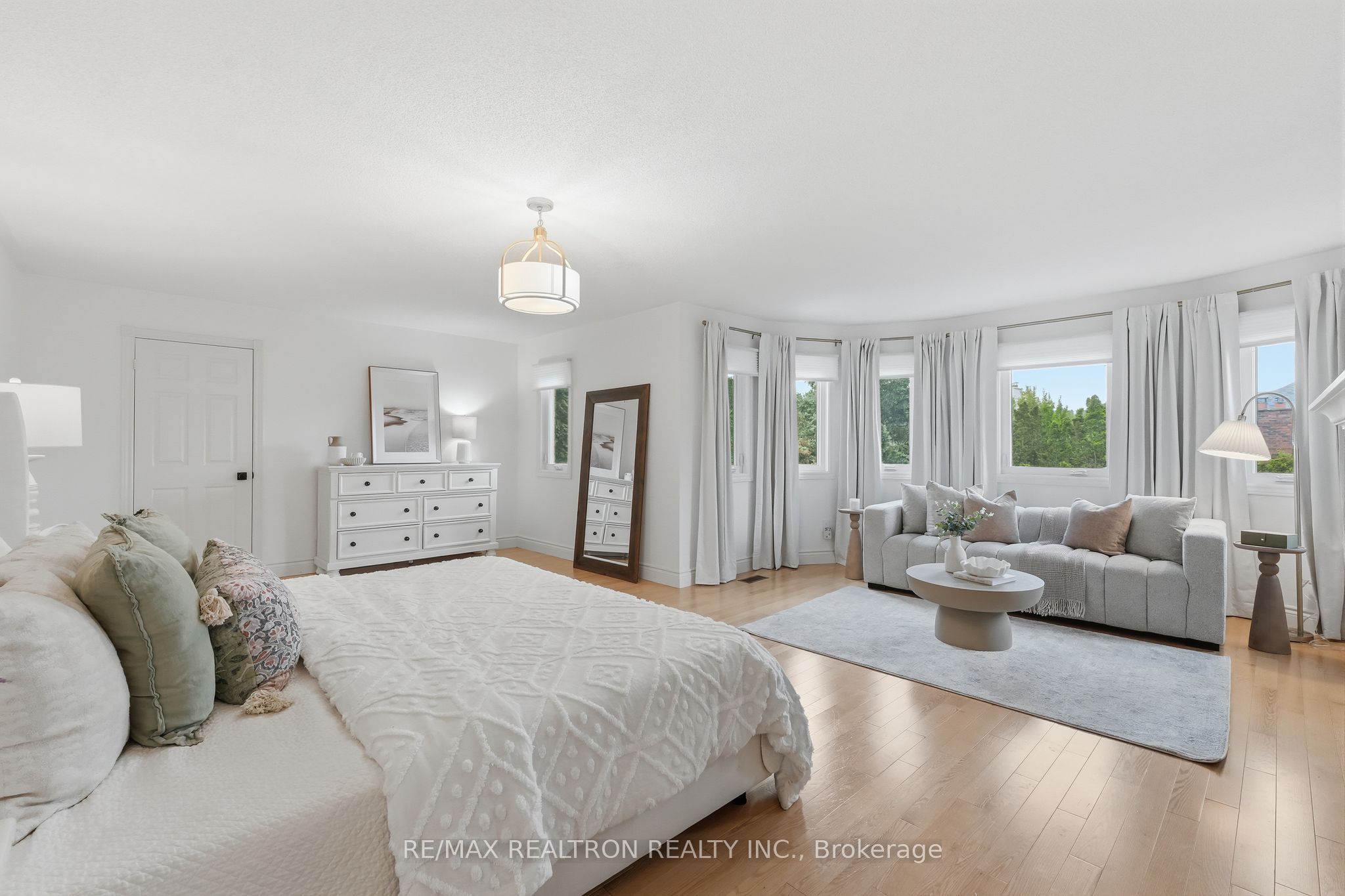 653 Exceller Circle Property Photo 24