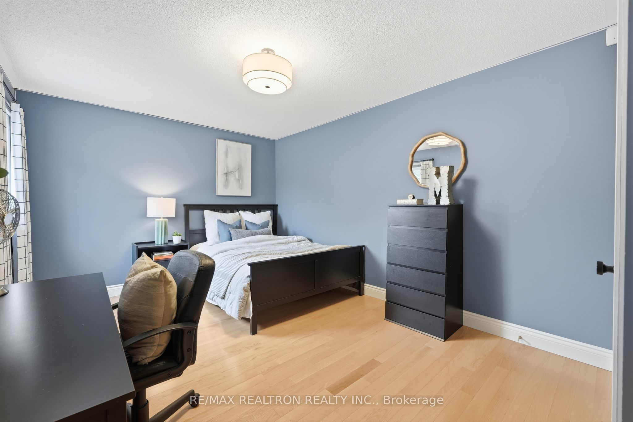 653 Exceller Circle Property Photo 35