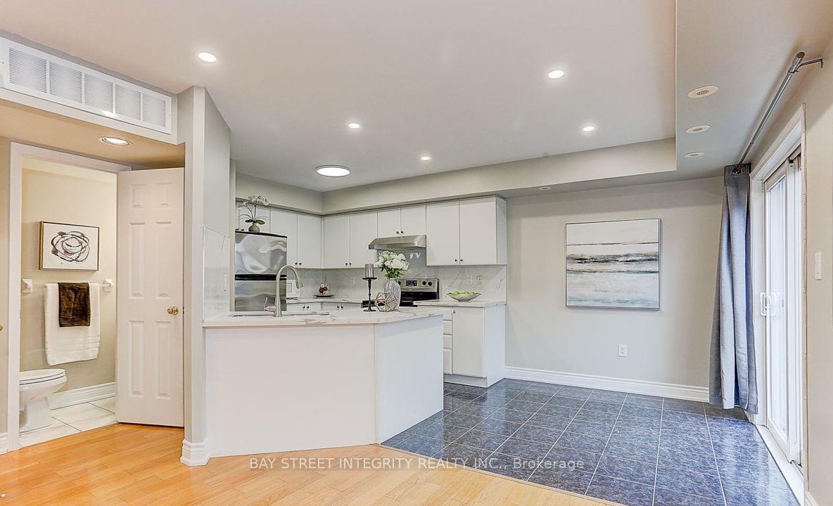 2199 Bur Oak Avenue Property Photo 6