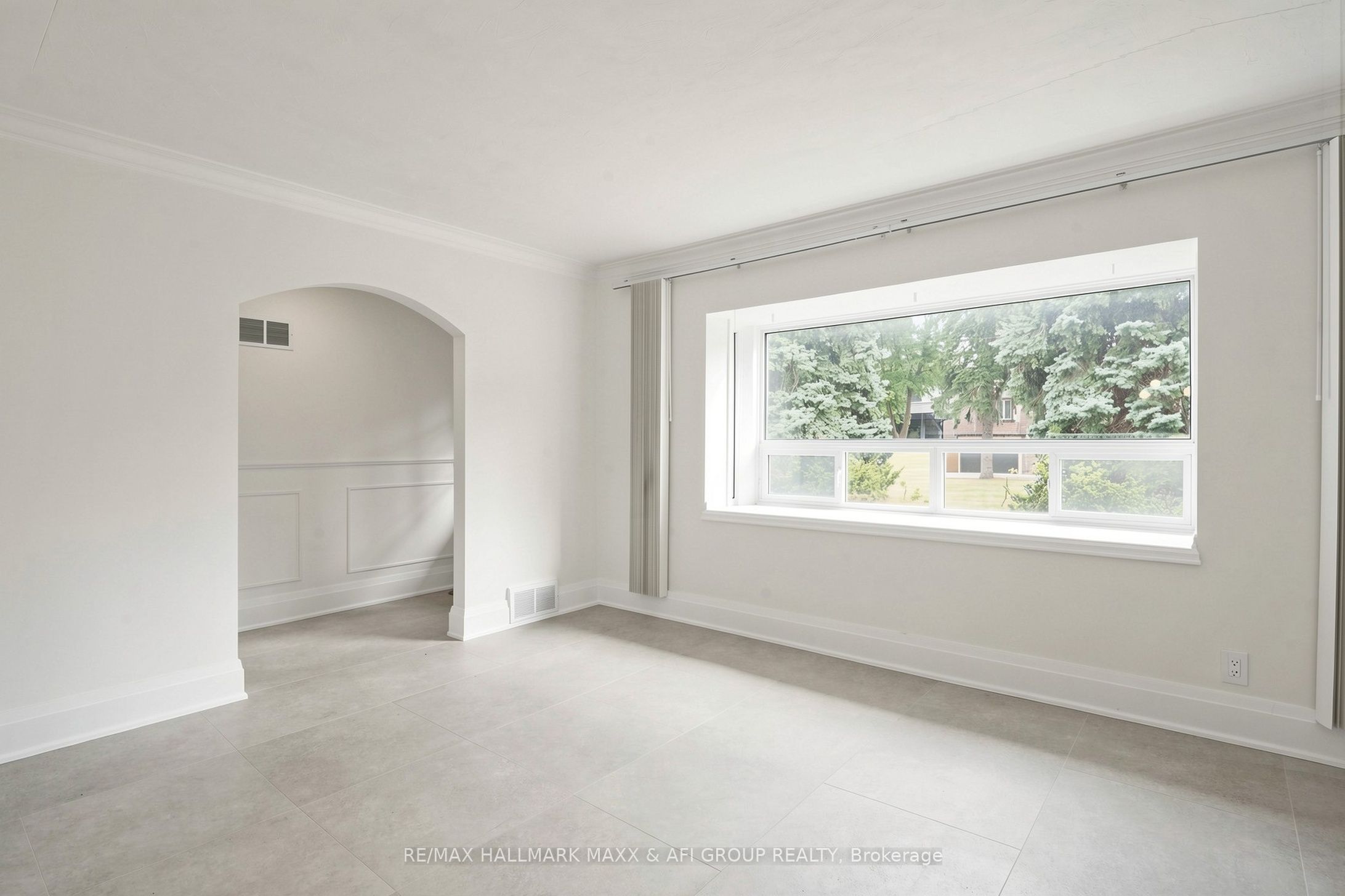 25 Harding Boulevard Property Photo 8