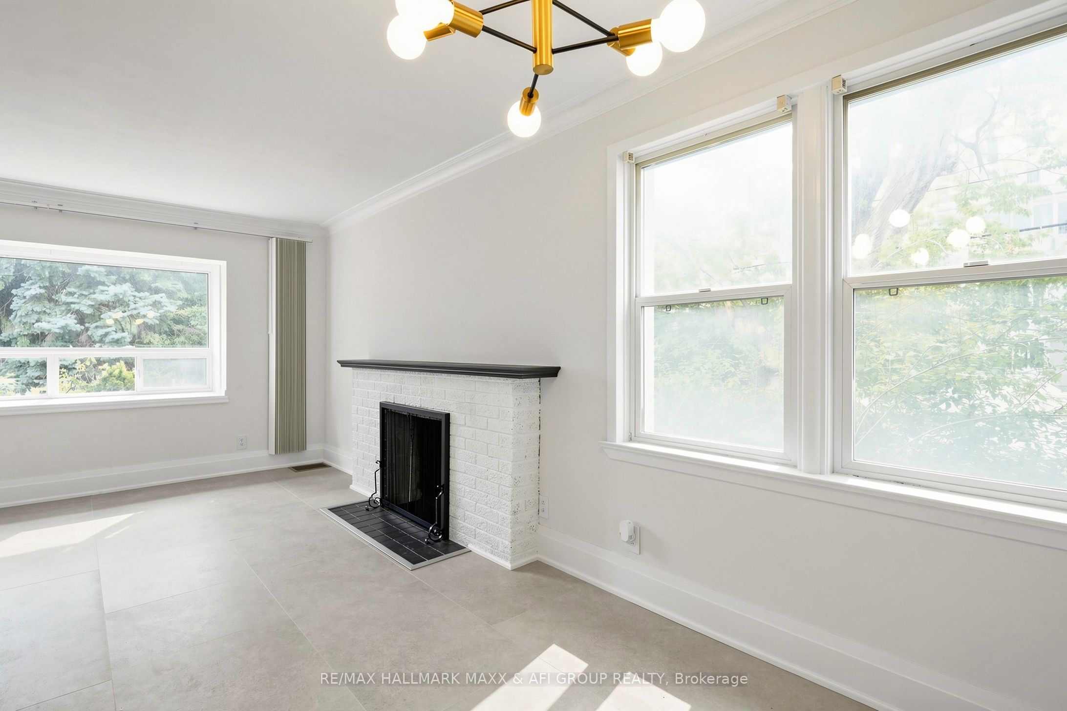 25 Harding Boulevard Property Photo 9