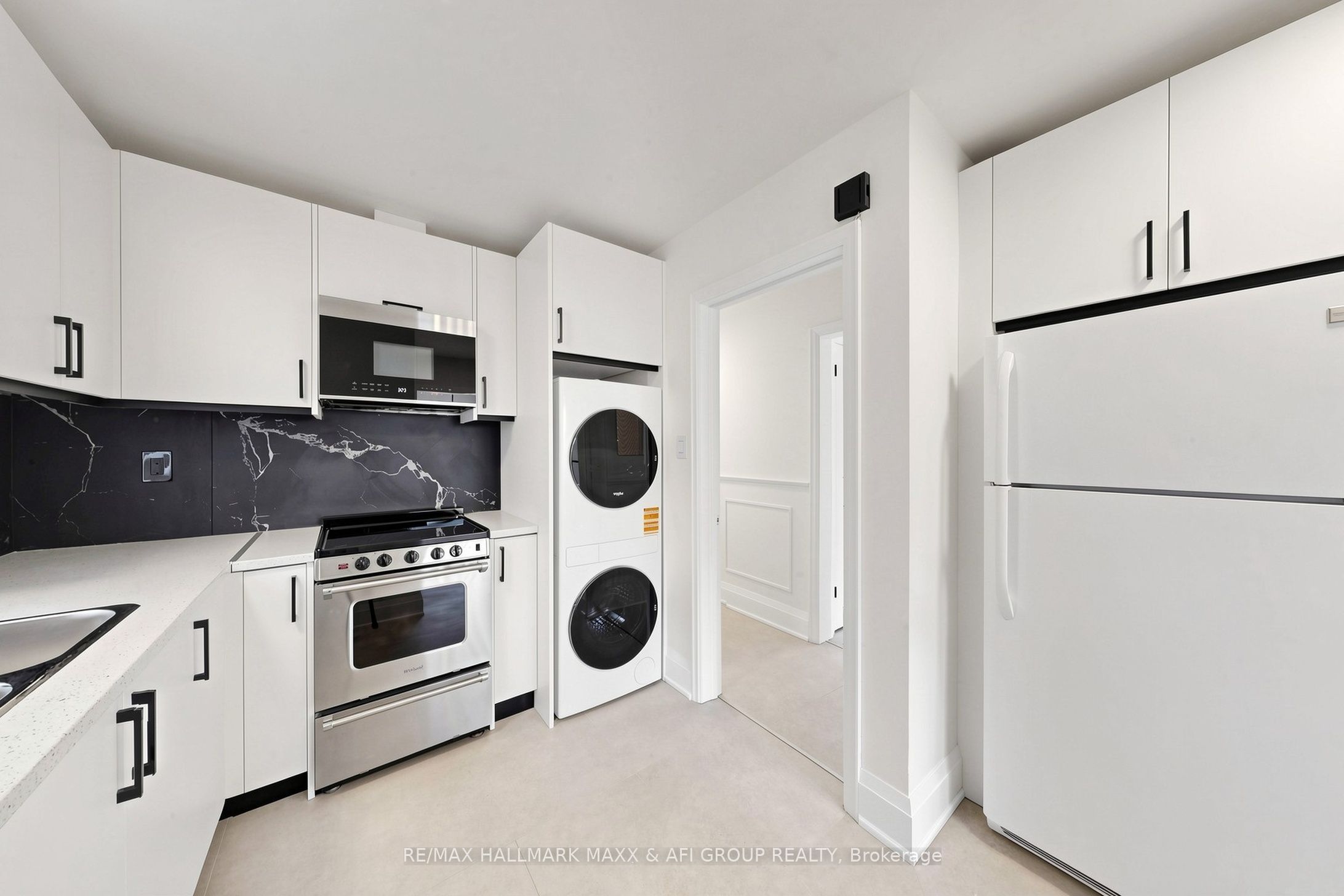25 Harding Boulevard Property Photo 10