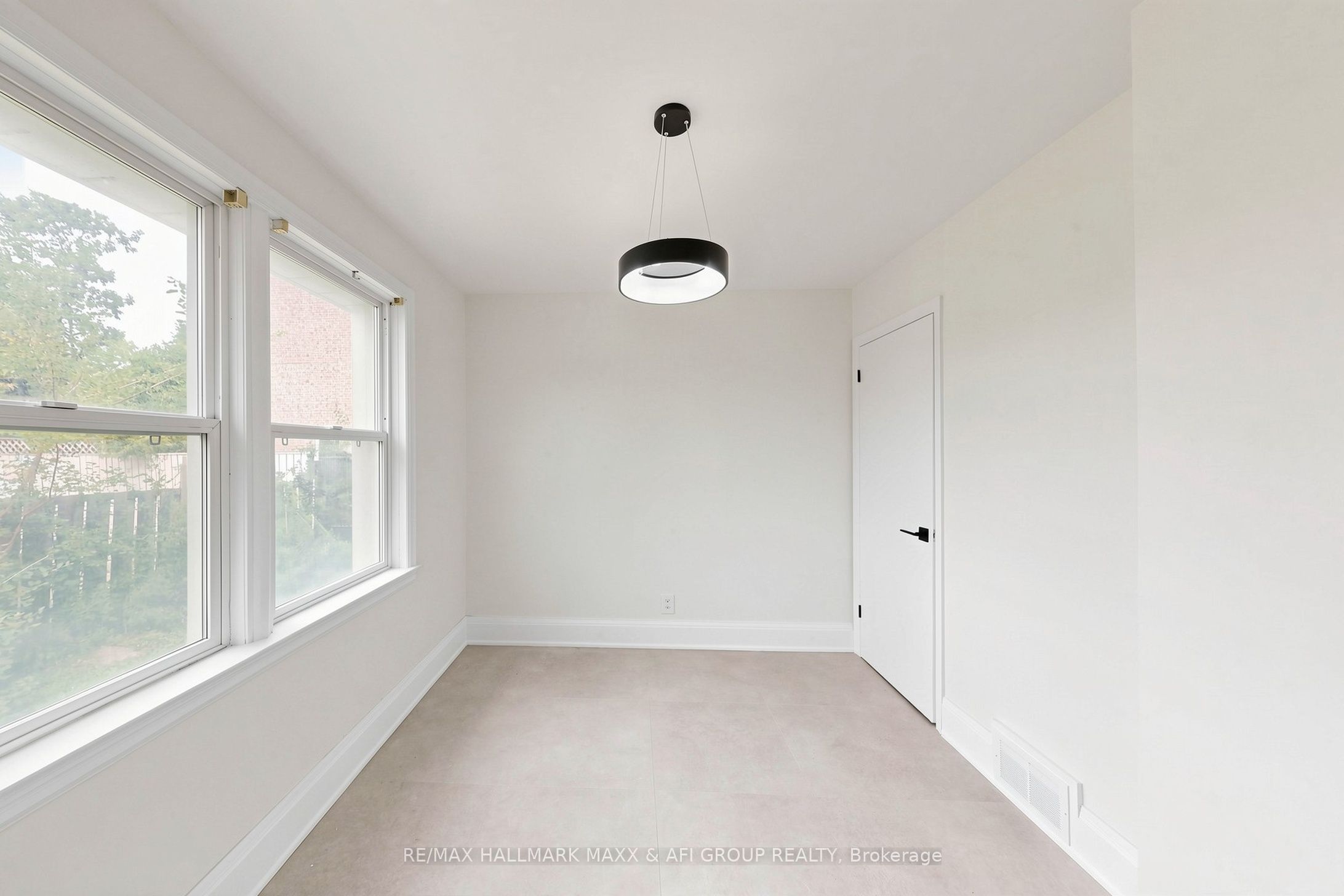 25 Harding Boulevard Property Photo 19