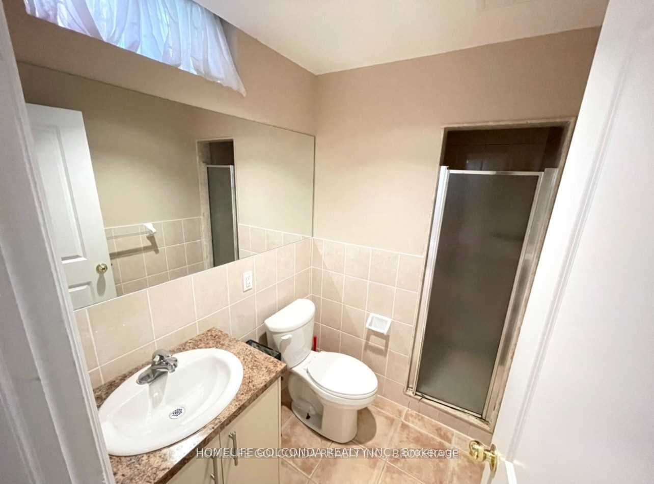 33 Hammerstone Crescent Property Photo 7