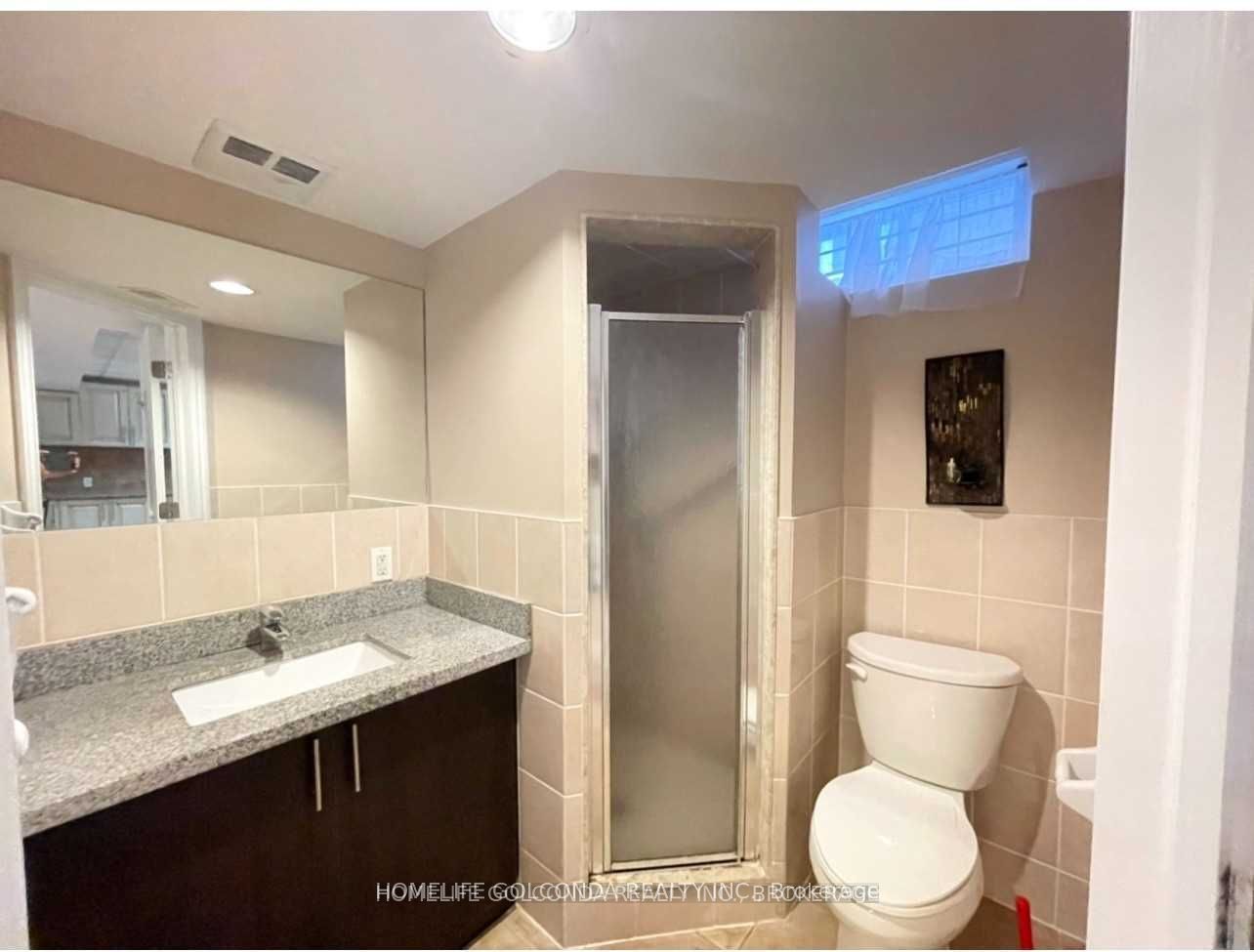 33 Hammerstone Crescent Property Photo 8