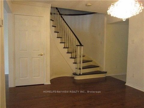 16 Thames Court Property Photo 6
