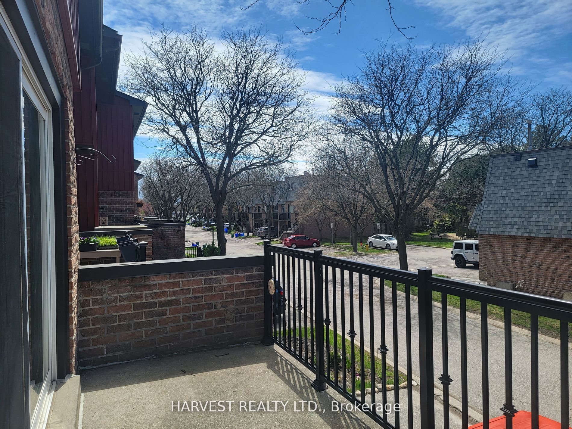 55 Ashglen Way Property Photo 4