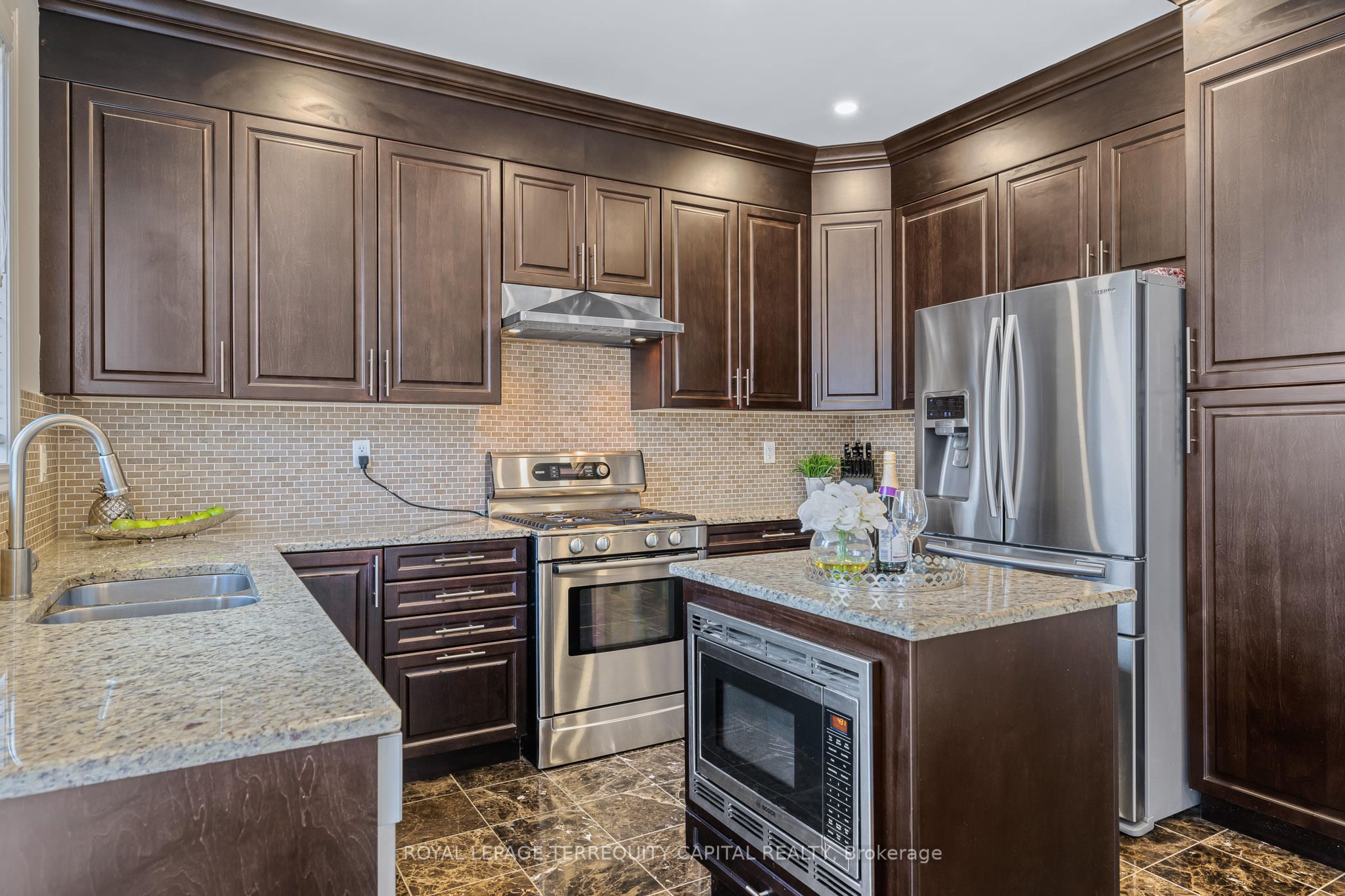 277 Chatfield Drive Property Photo 12