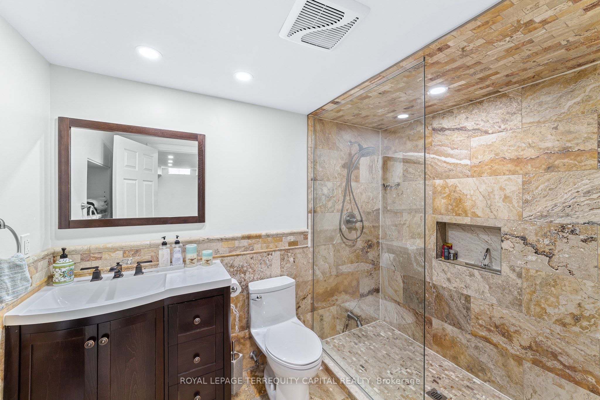 277 Chatfield Drive Property Photo 37