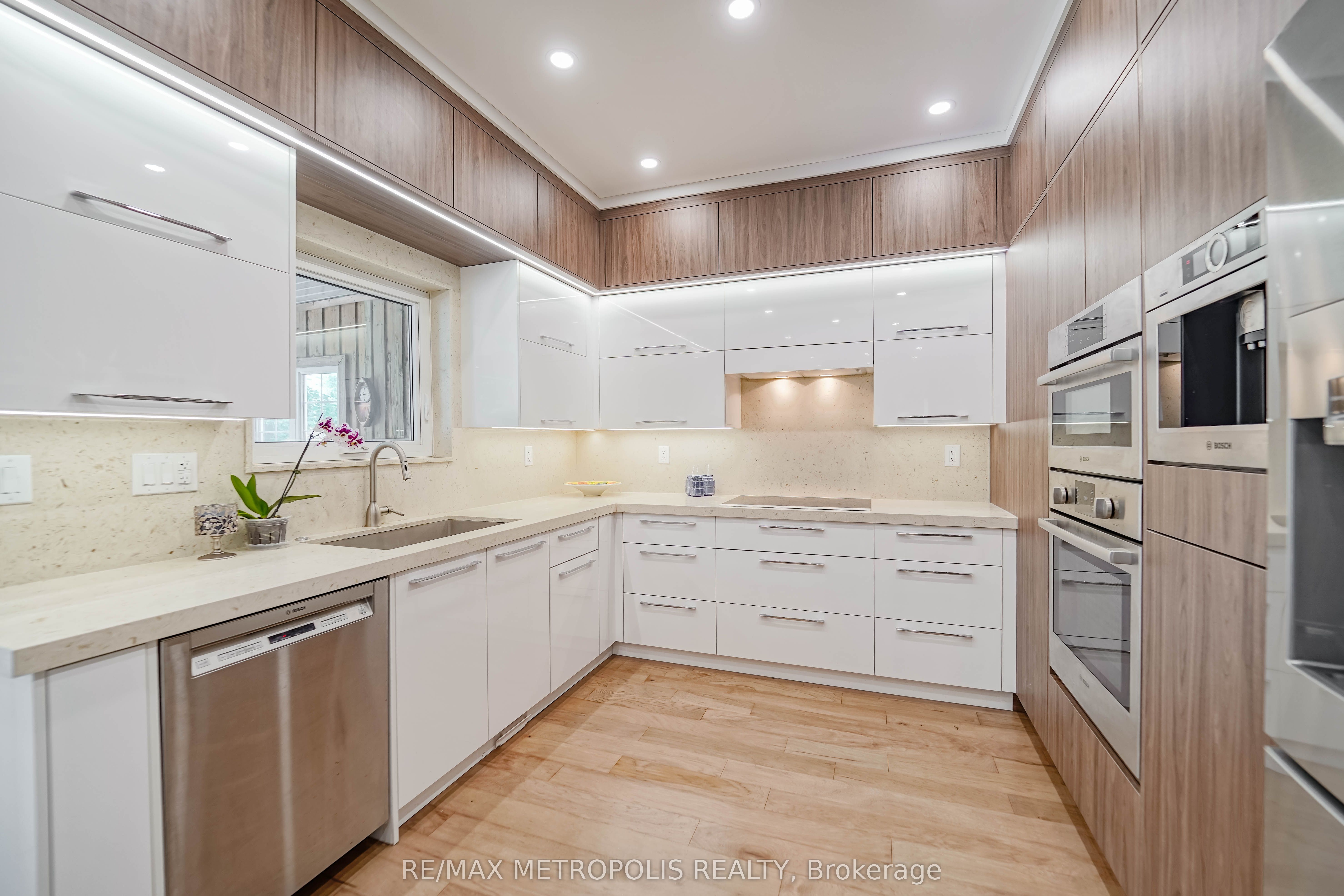 114 Selwyn Road Property Photo 25