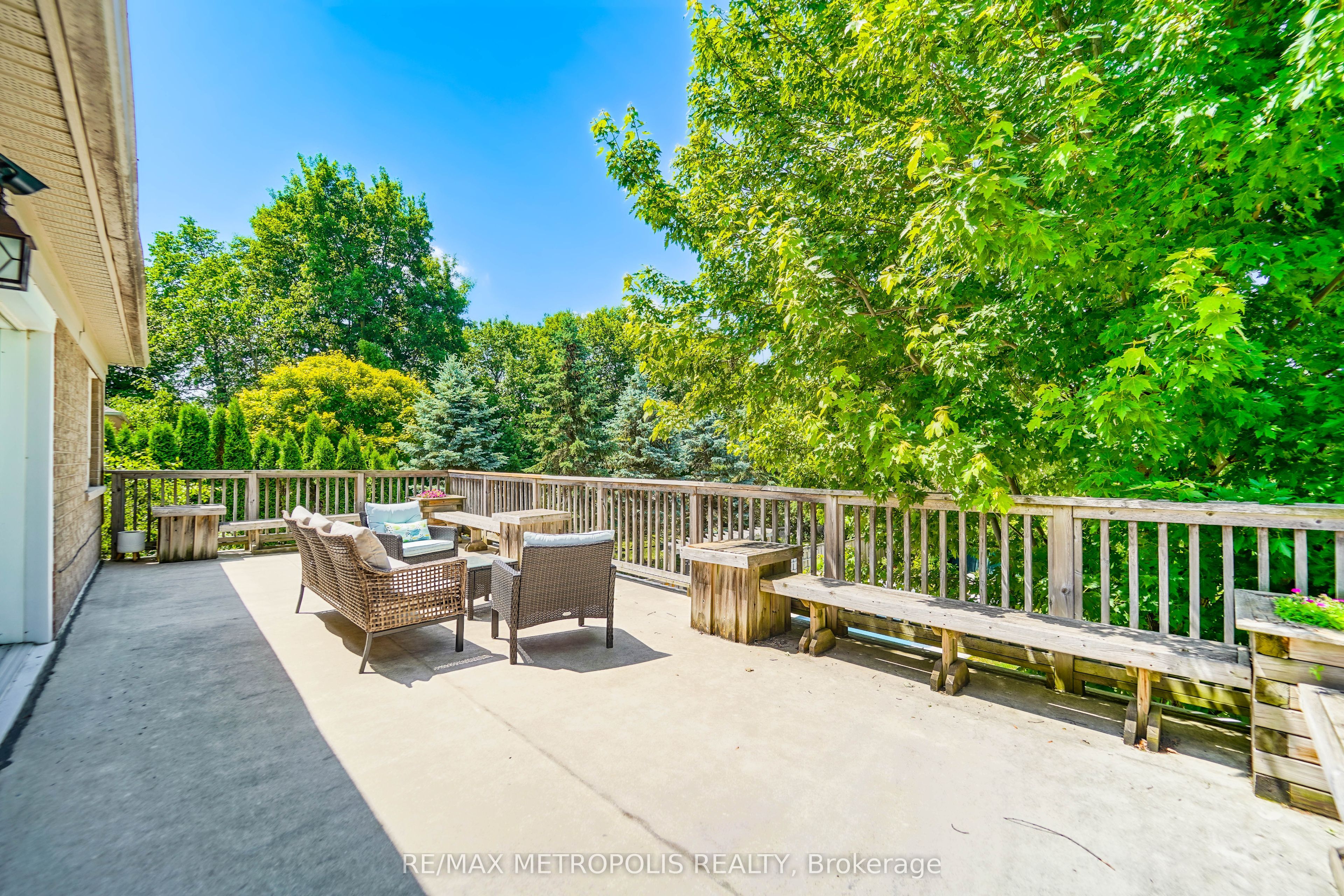 114 Selwyn Road Property Photo 34