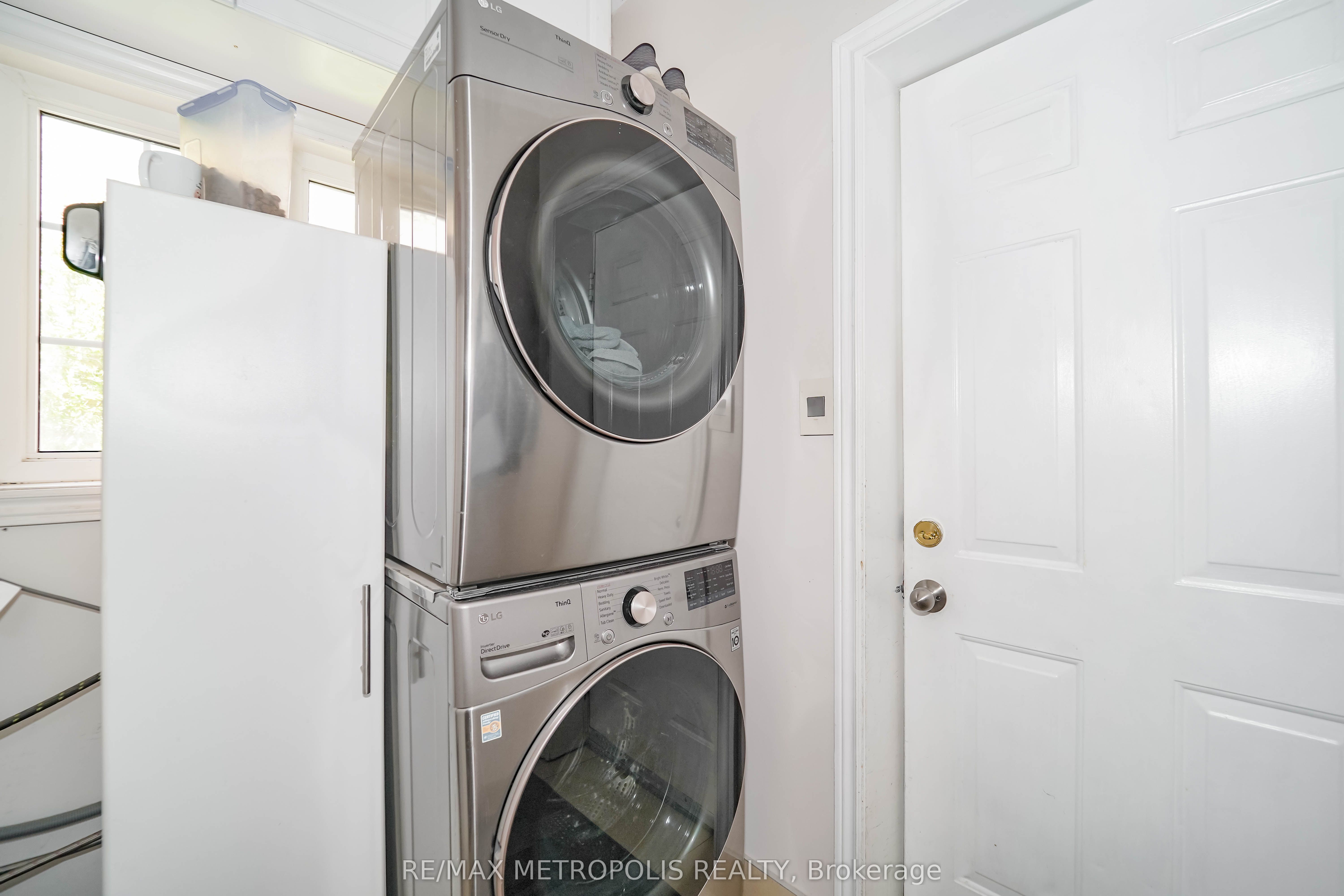 114 Selwyn Road Property Photo 43