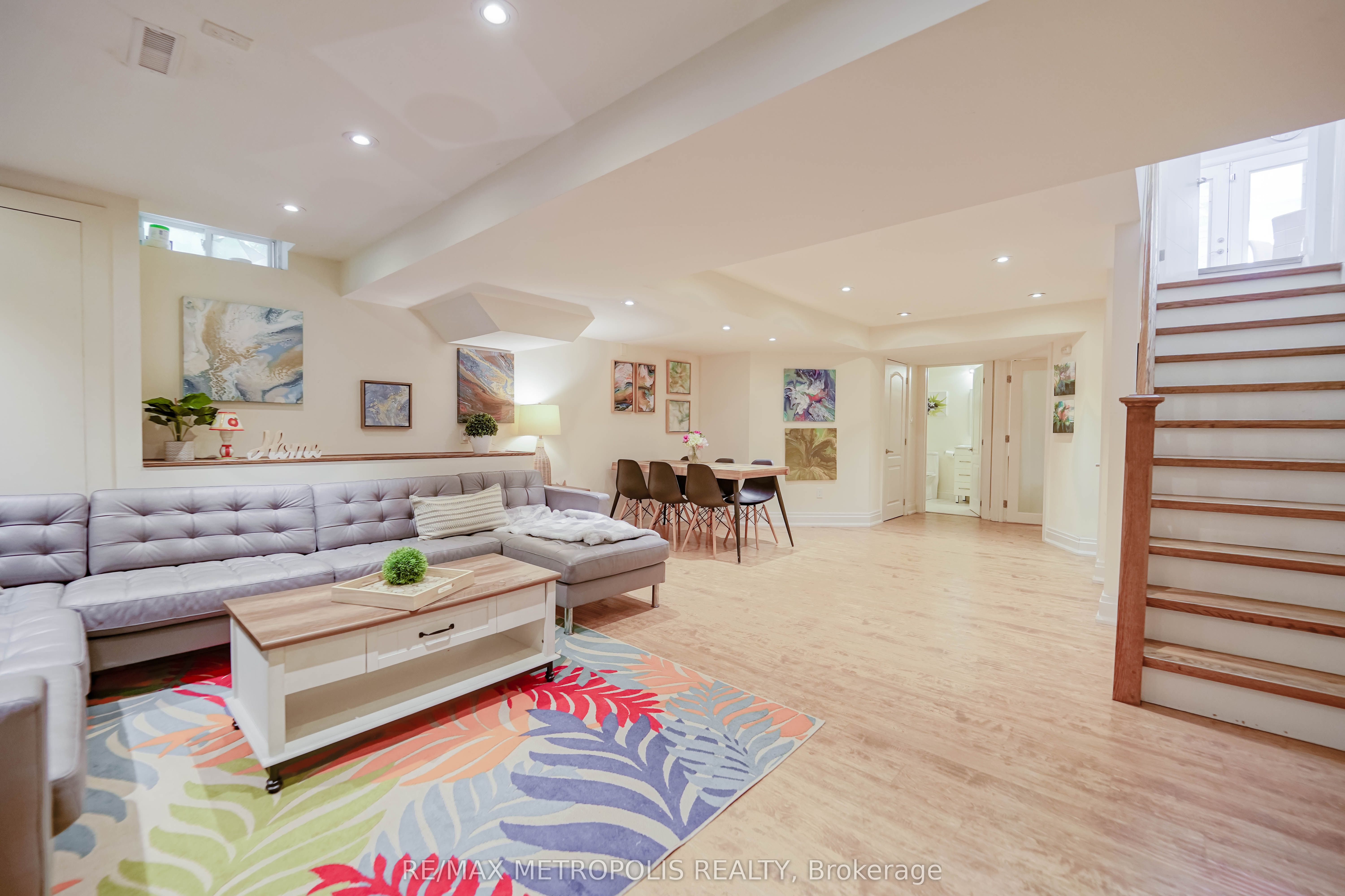 114 Selwyn Road Property Photo 46