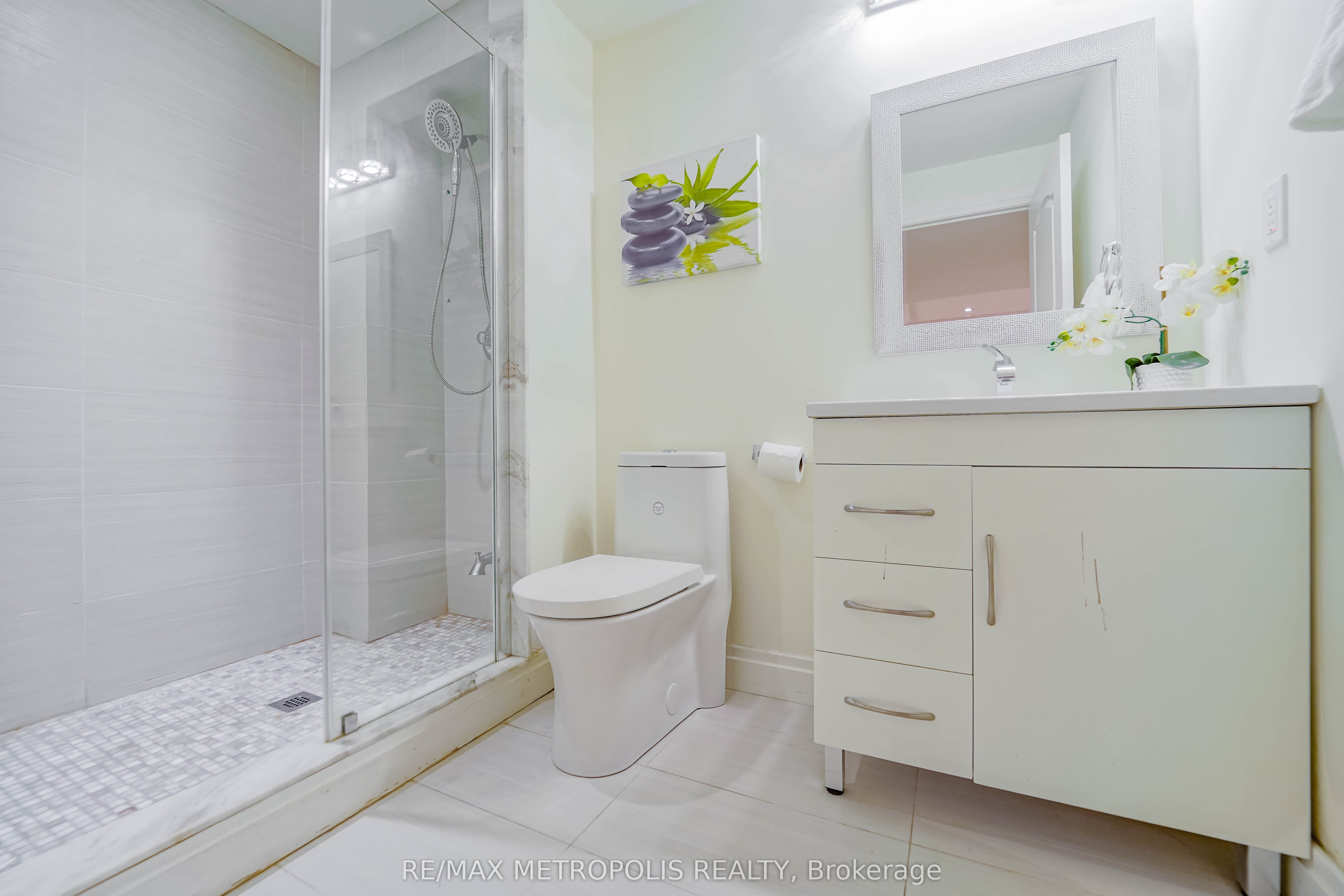 114 Selwyn Road Property Photo 49