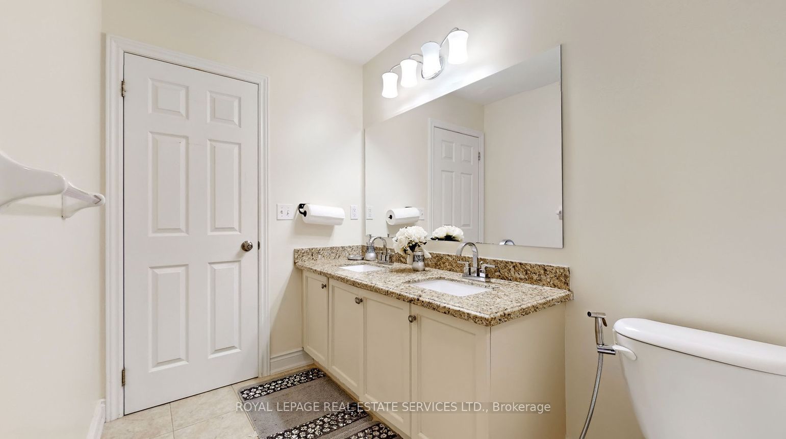 45 Mapleton Mills Drive S Property Photo 20