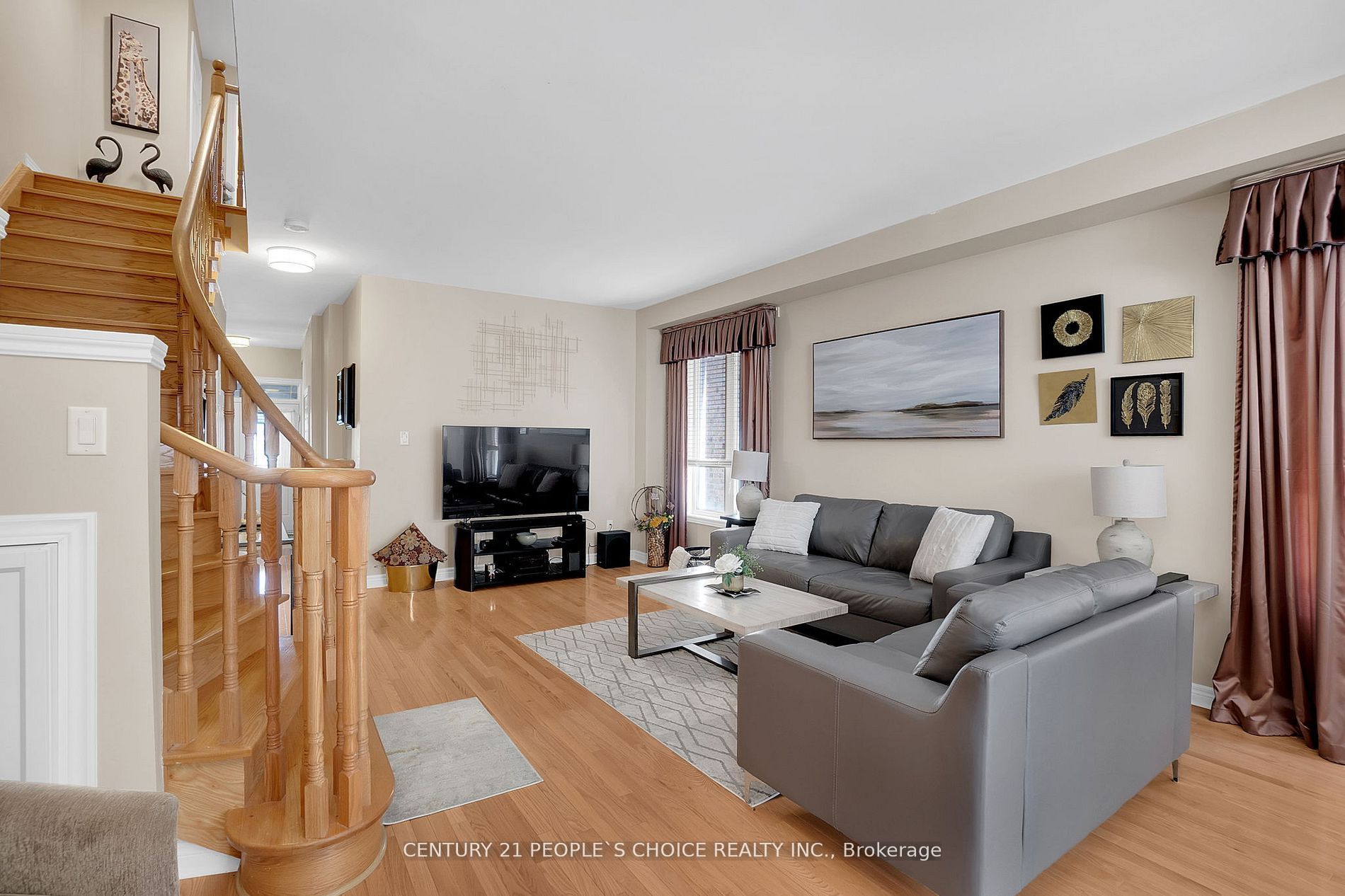 160 Carrier Crescent Property Photo 5
