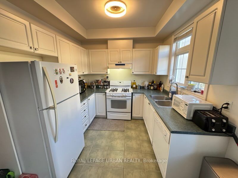 10 Post Oak Drive 47 Property Photo 3