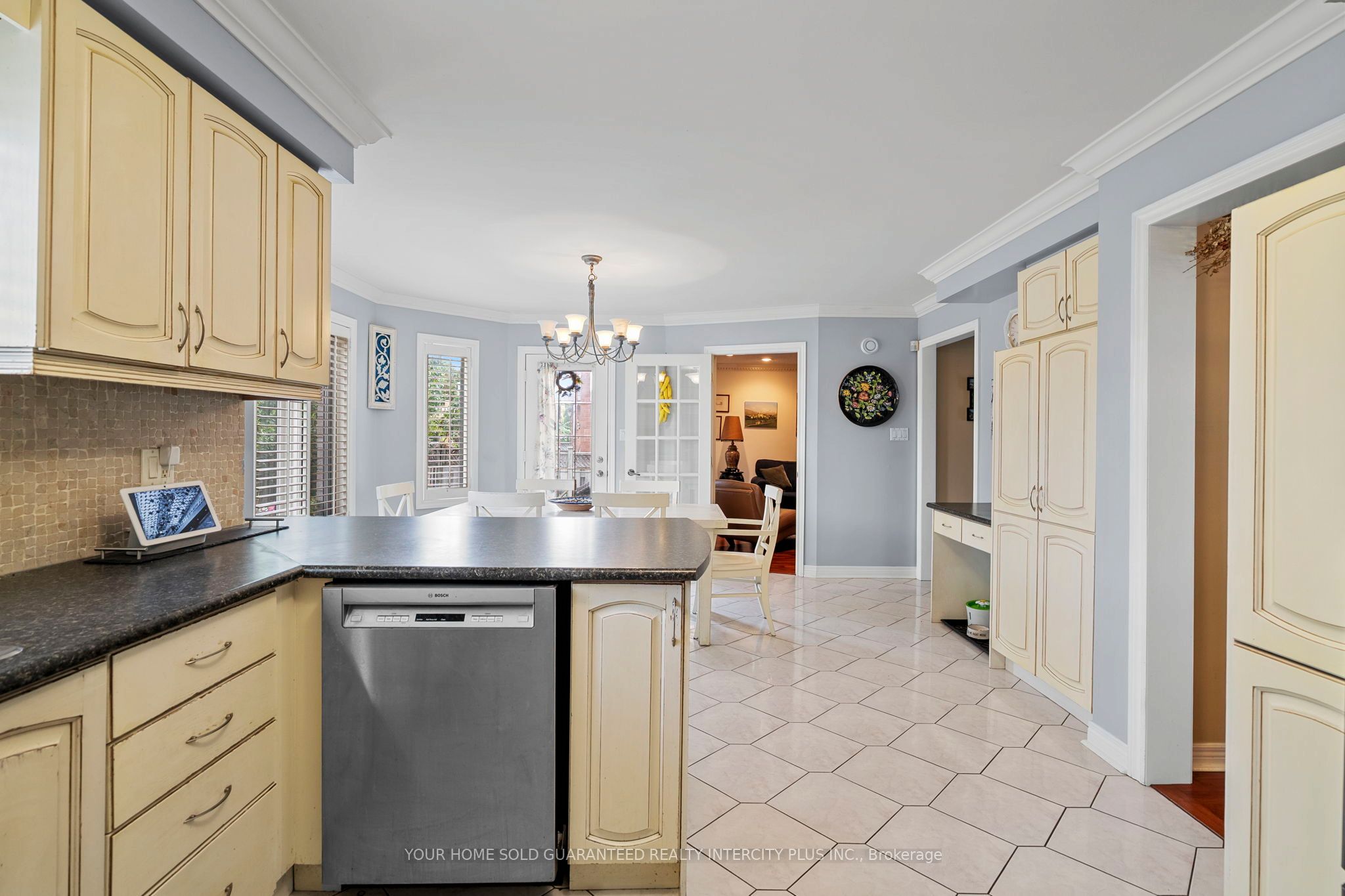 19 Mandolin Court Property Photo 11